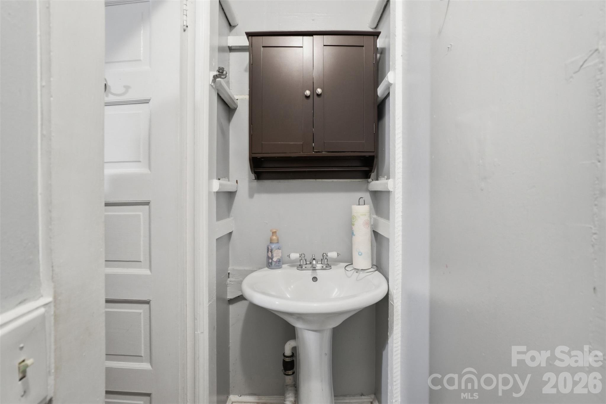1815 Hemlock Avenue — Gastonia