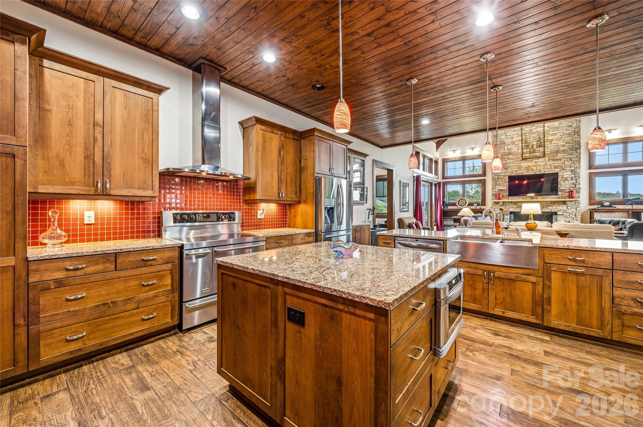 4862 Pinnacle Mountain Road — Zirconia
