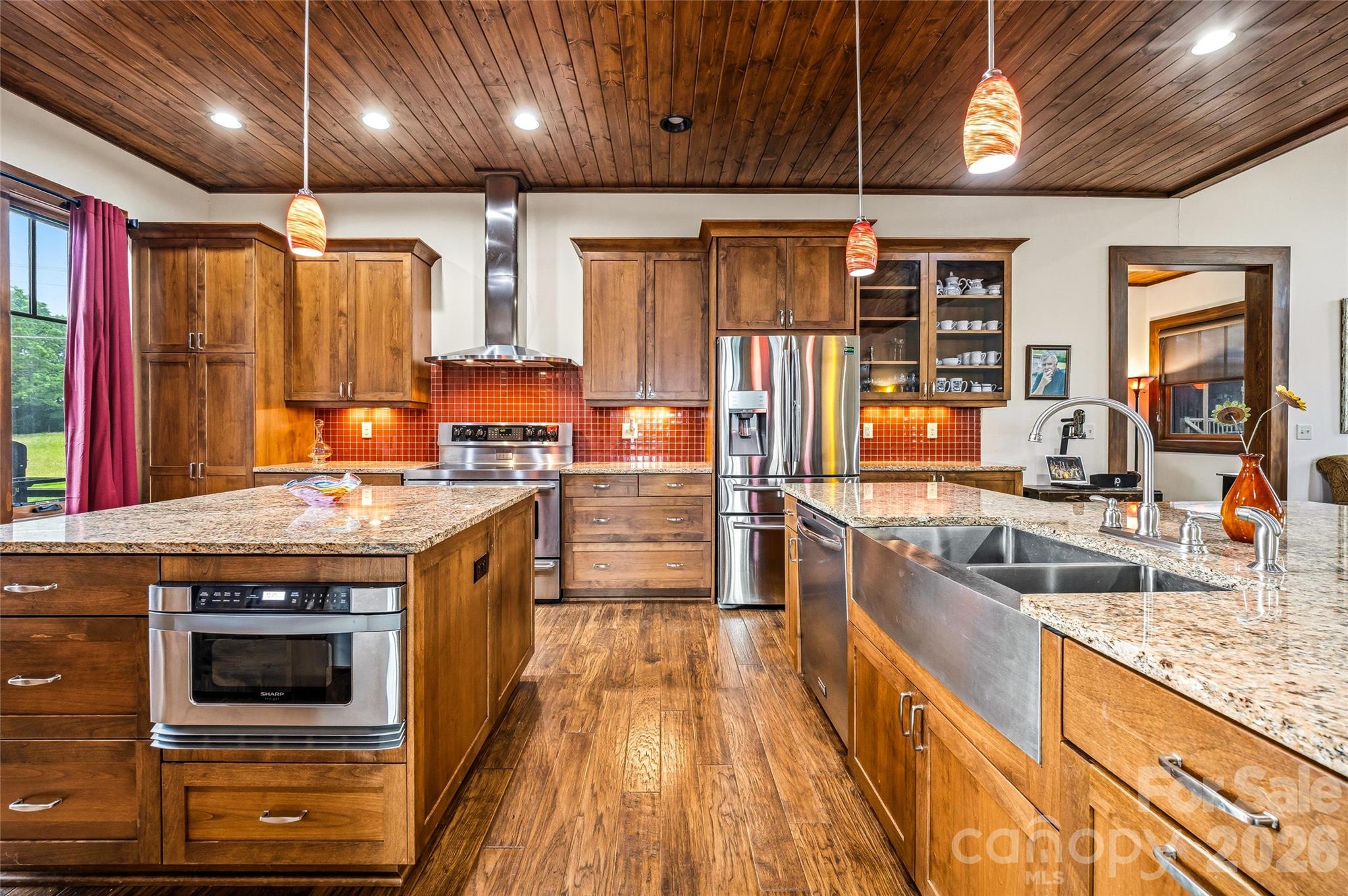 4862 Pinnacle Mountain Road — Zirconia