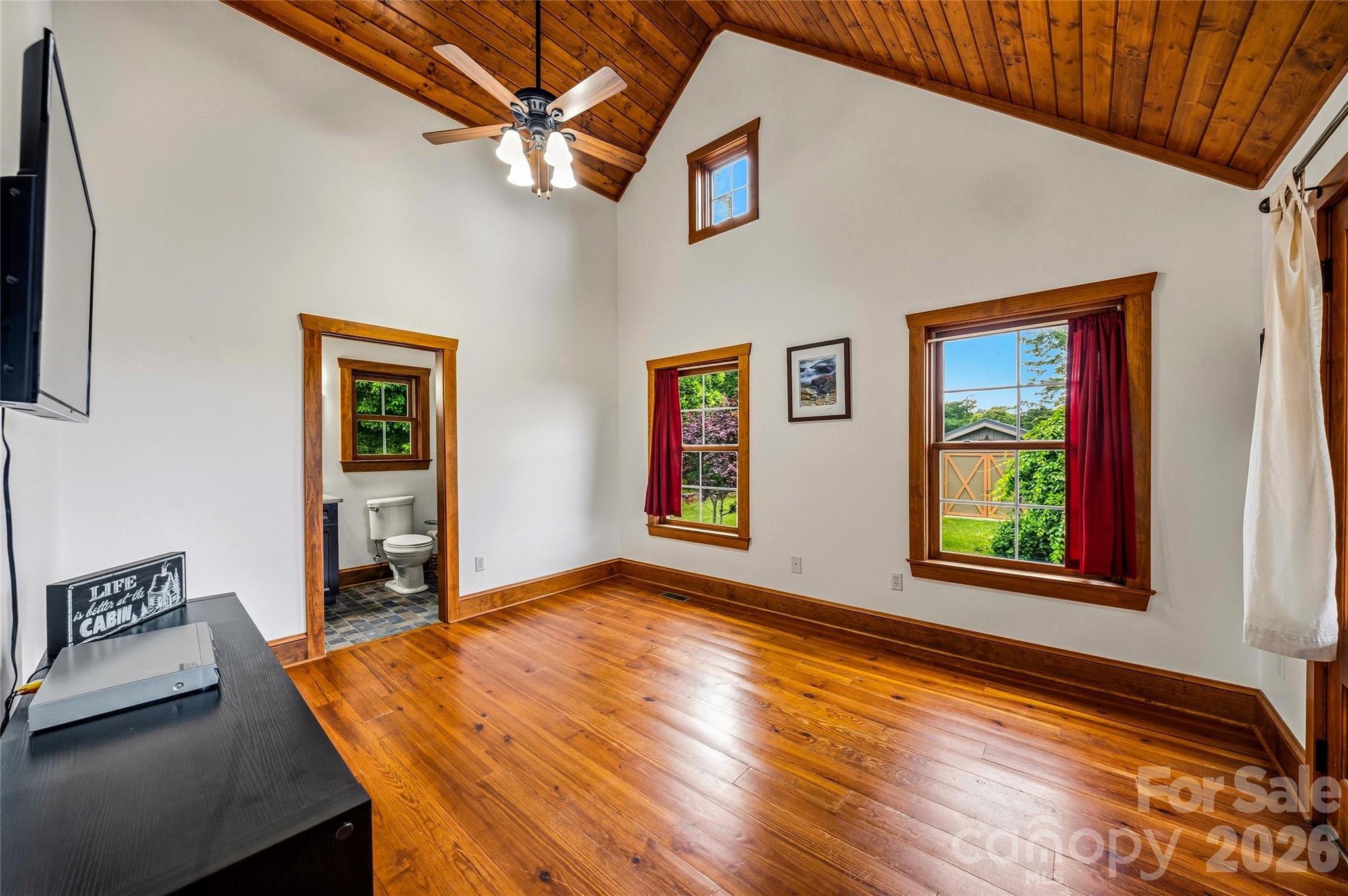 4862 Pinnacle Mountain Road — Zirconia