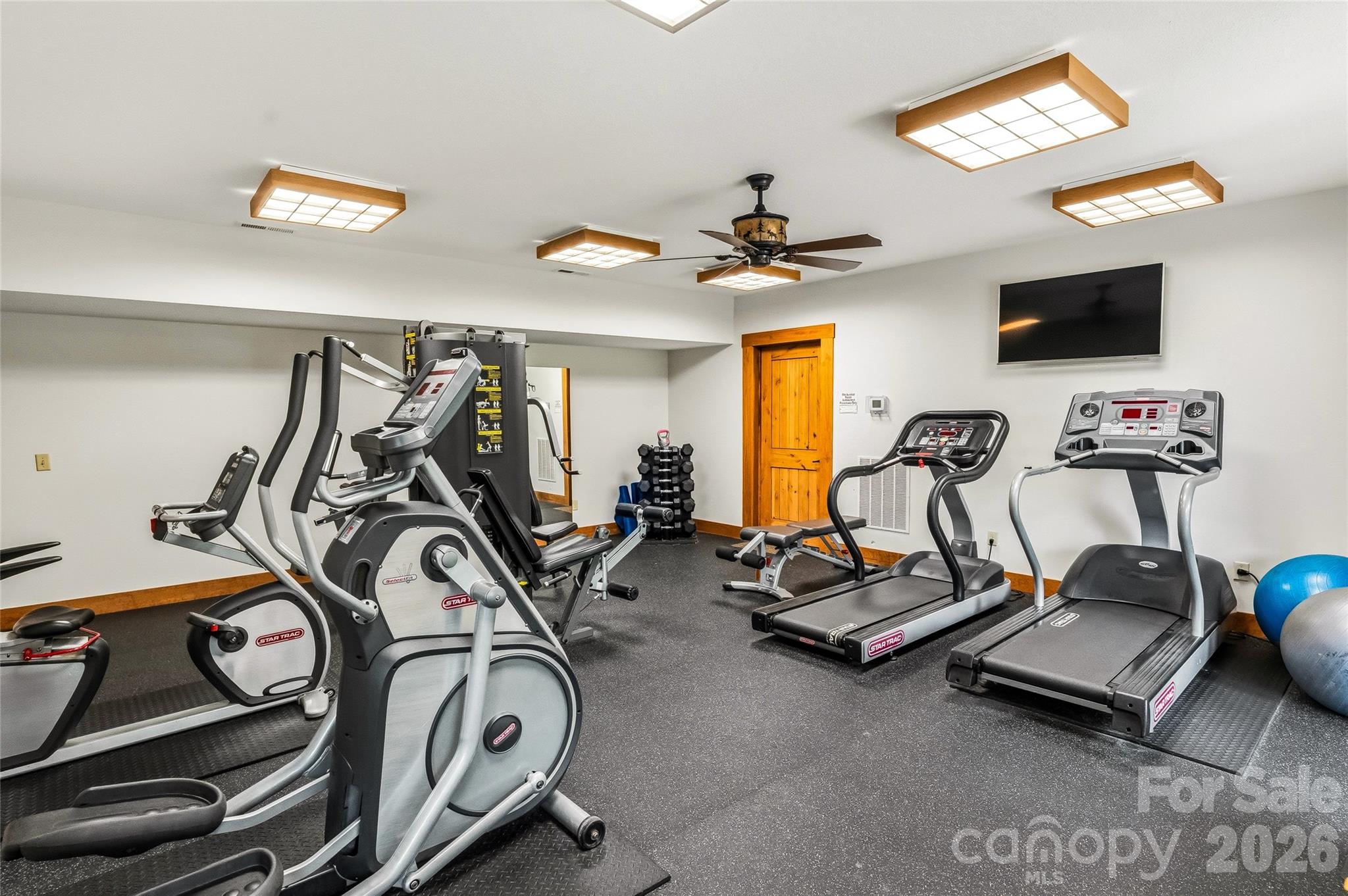 4862 Pinnacle Mountain Road — Zirconia
