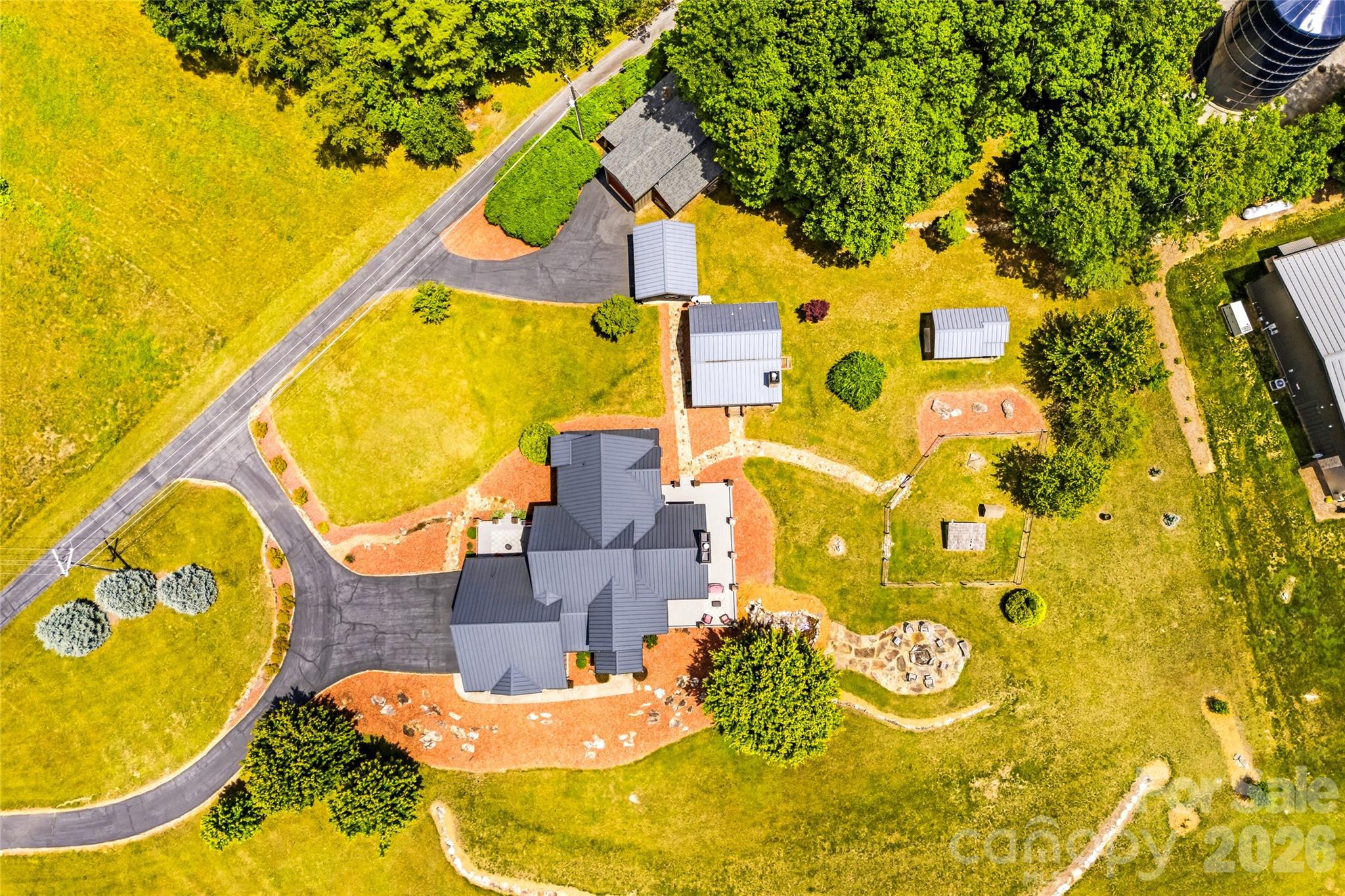 4862 Pinnacle Mountain Road — Zirconia