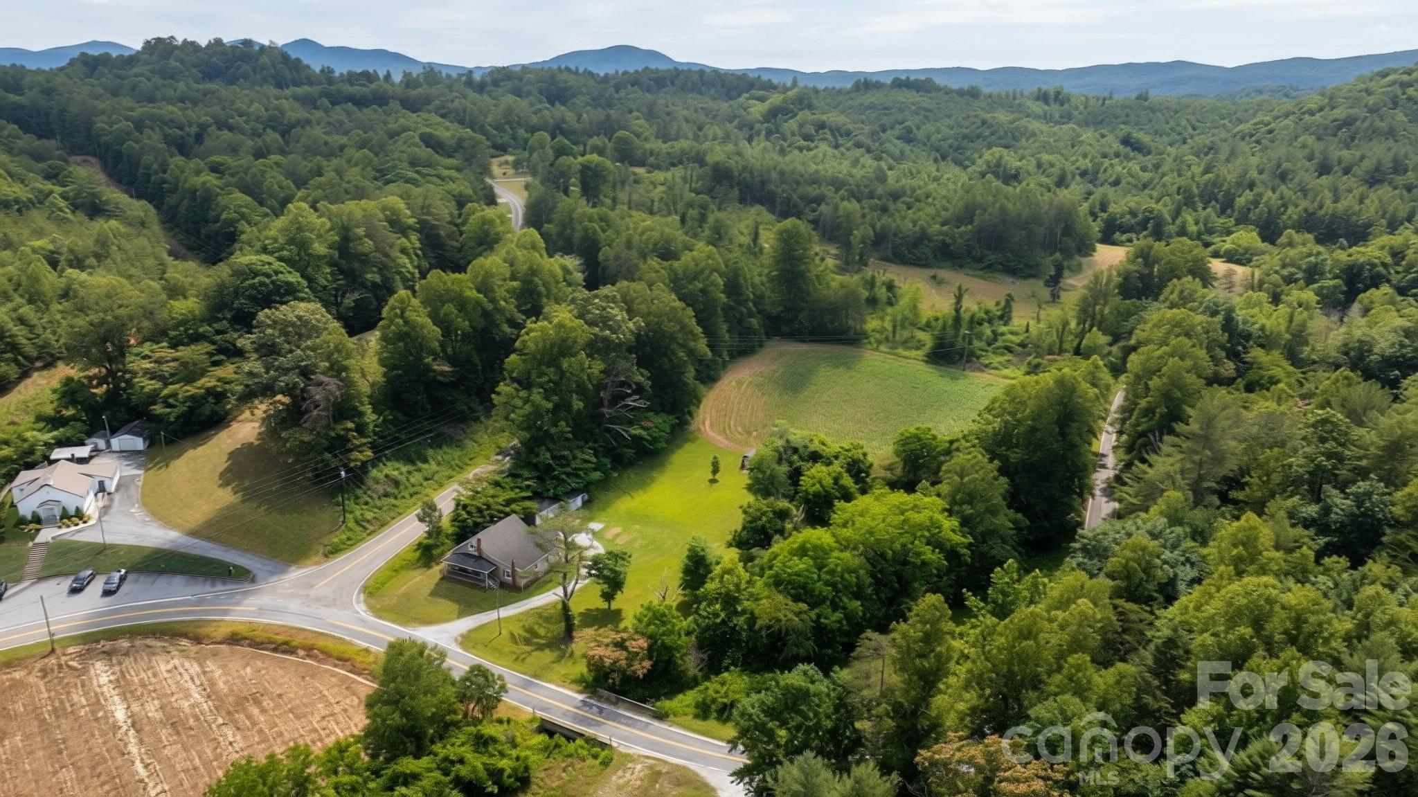 2970 Zacks Fork Road — Lenoir