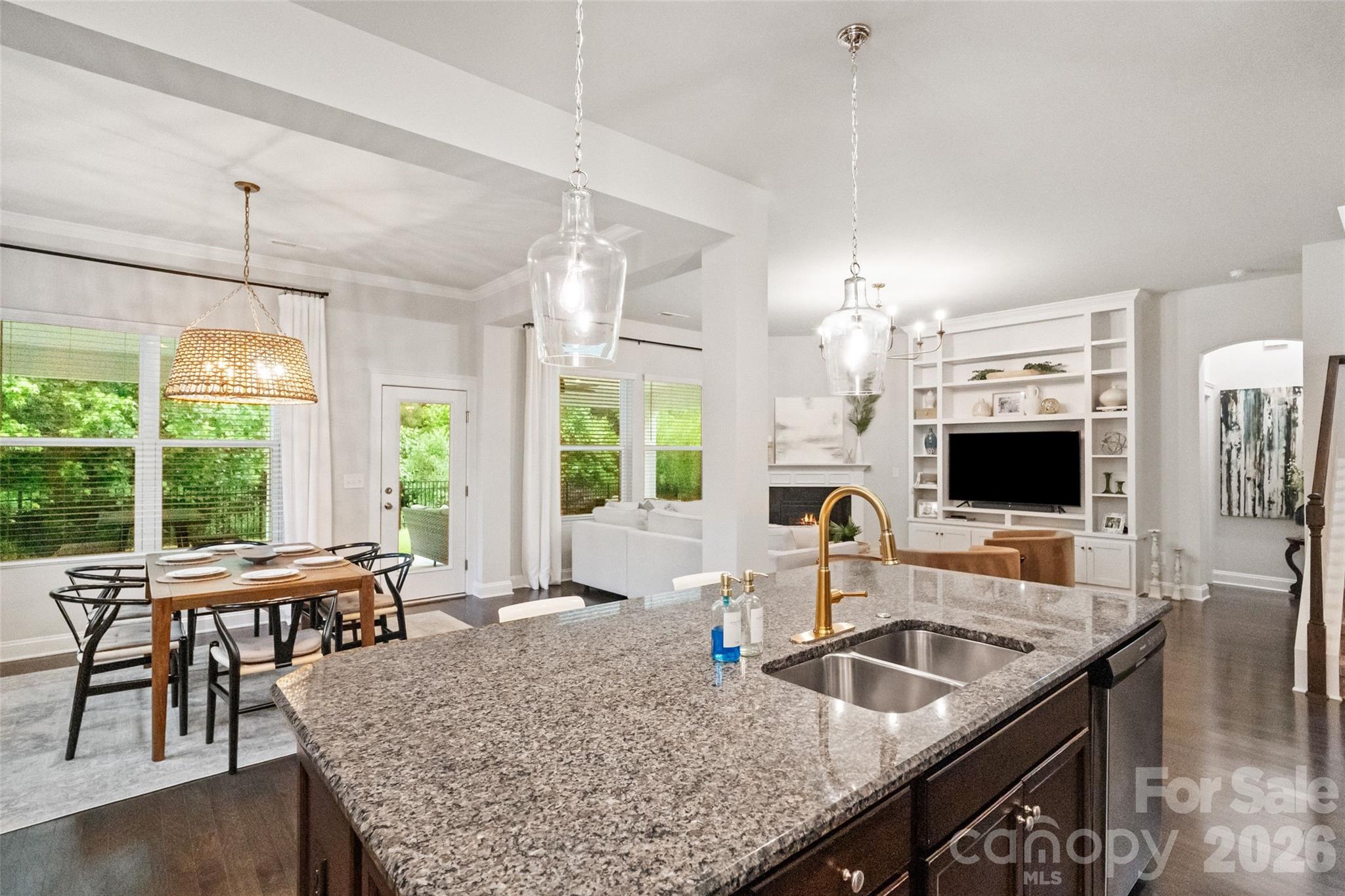 1887 Felts Parkway — Fort Mill