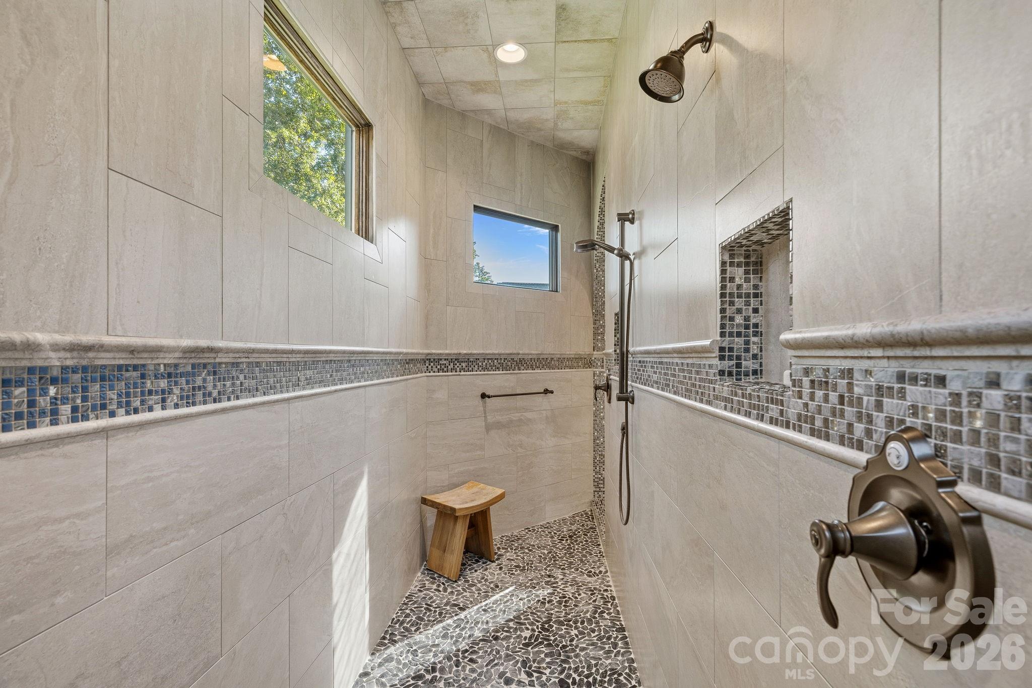170 Fawn Lane — Mooresville