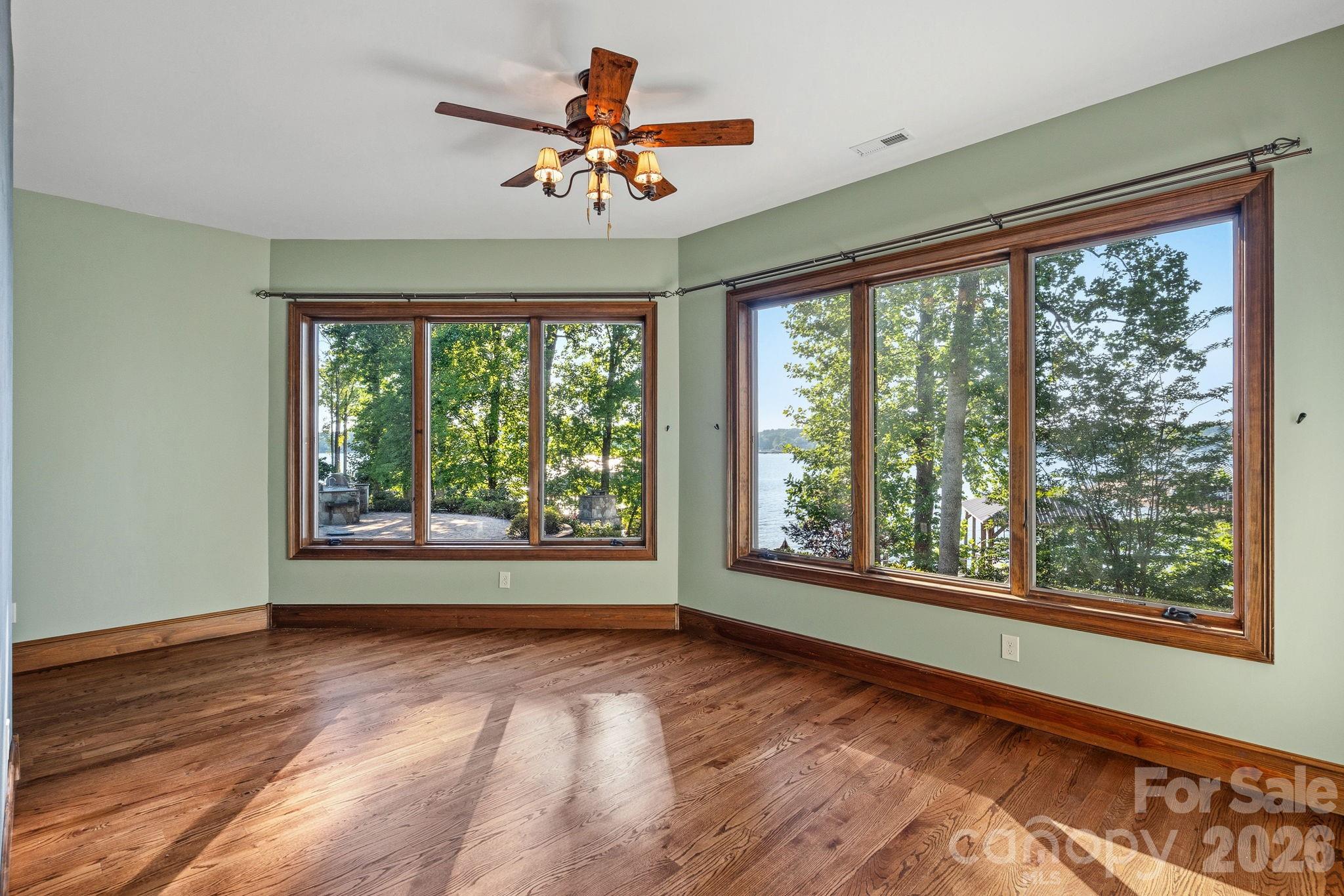 170 Fawn Lane — Mooresville