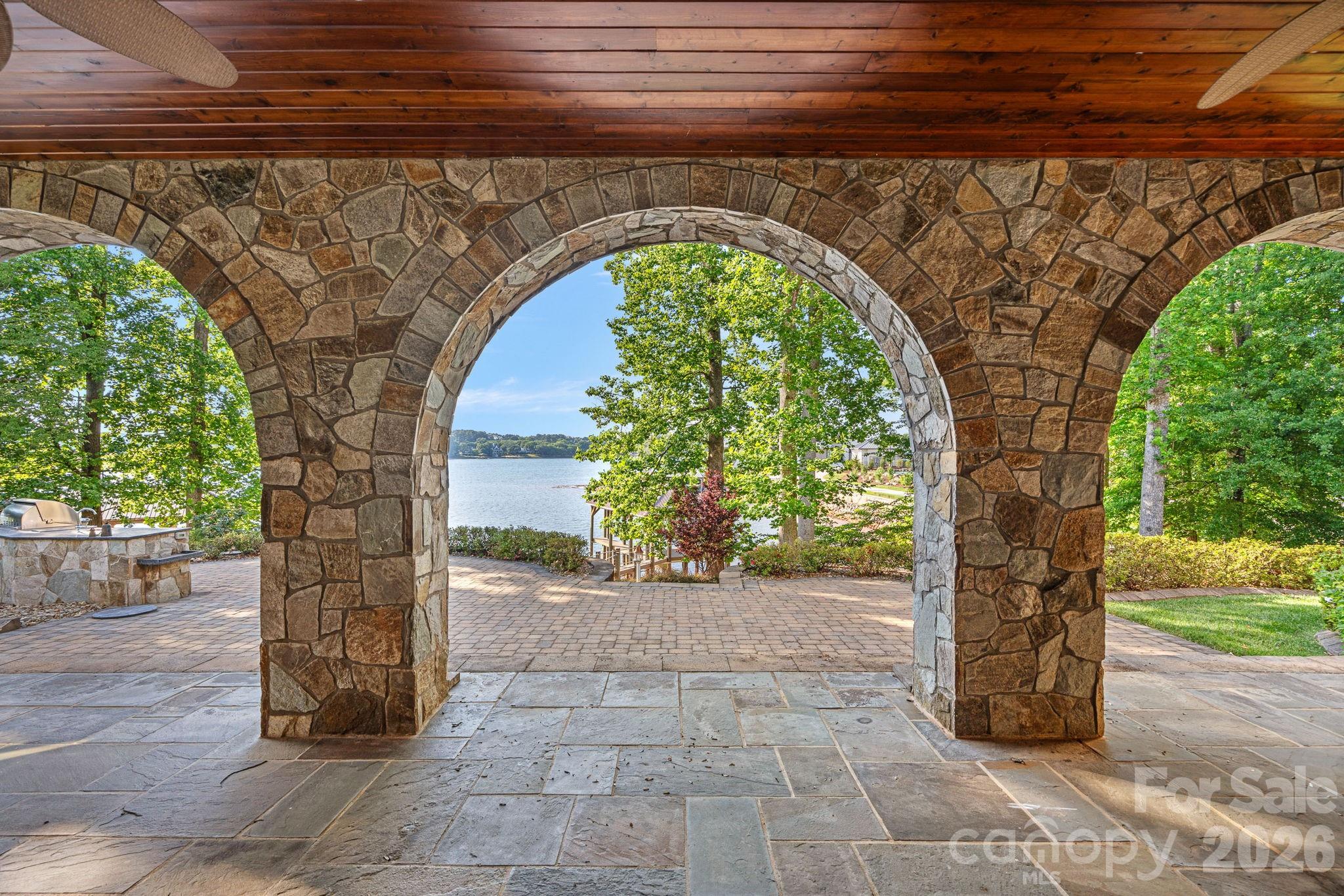 170 Fawn Lane — Mooresville