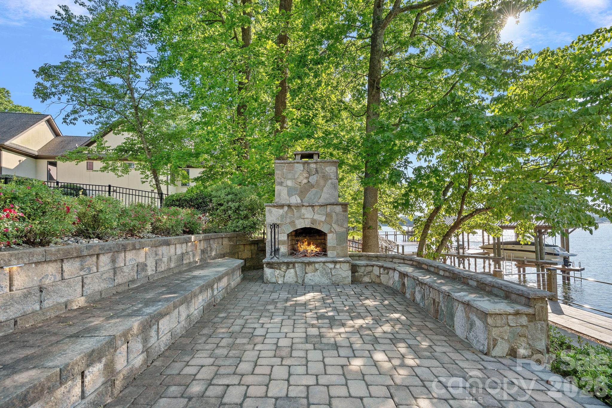 170 Fawn Lane — Mooresville