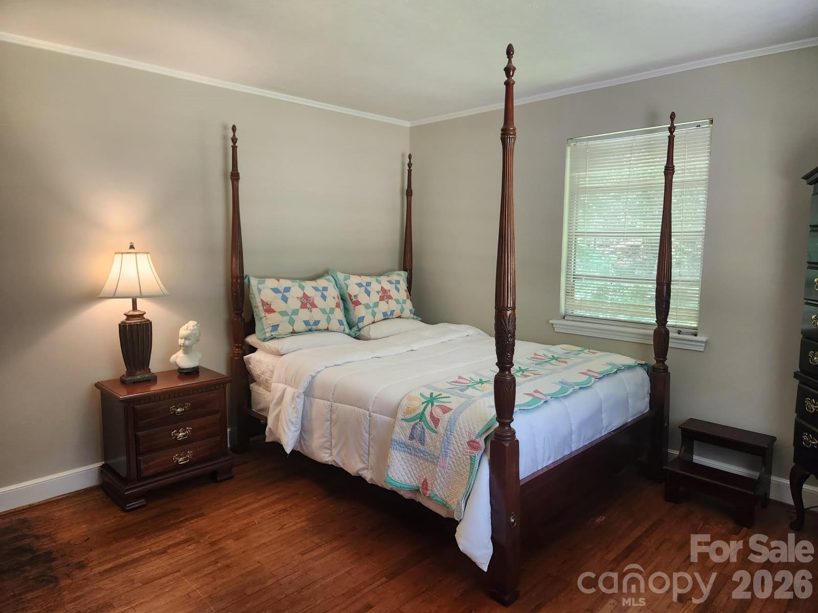 2333 Lynwood Drive — Lancaster