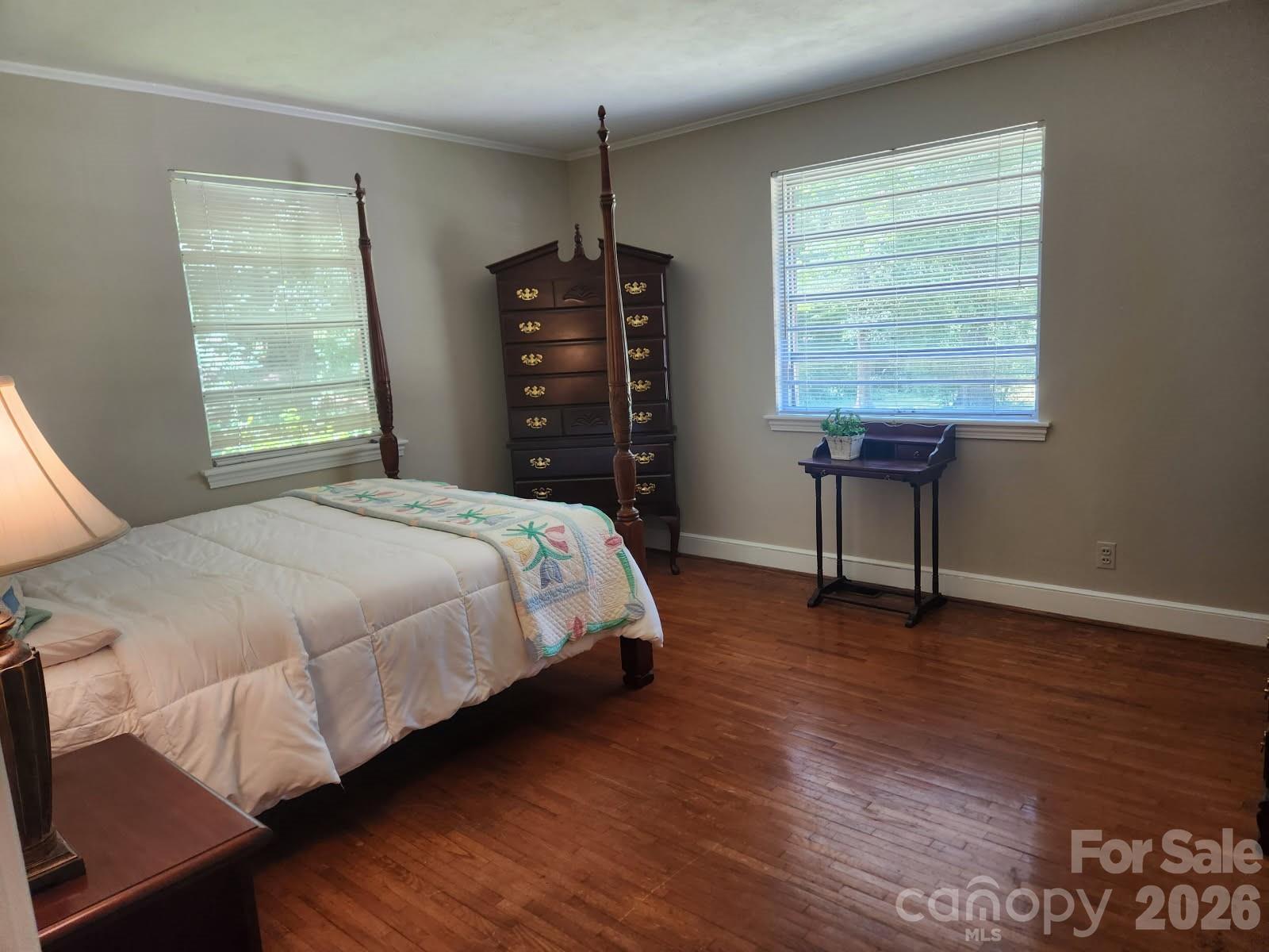 2333 Lynwood Drive — Lancaster