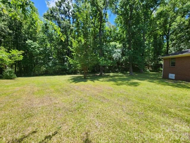 2333 Lynwood Drive — Lancaster