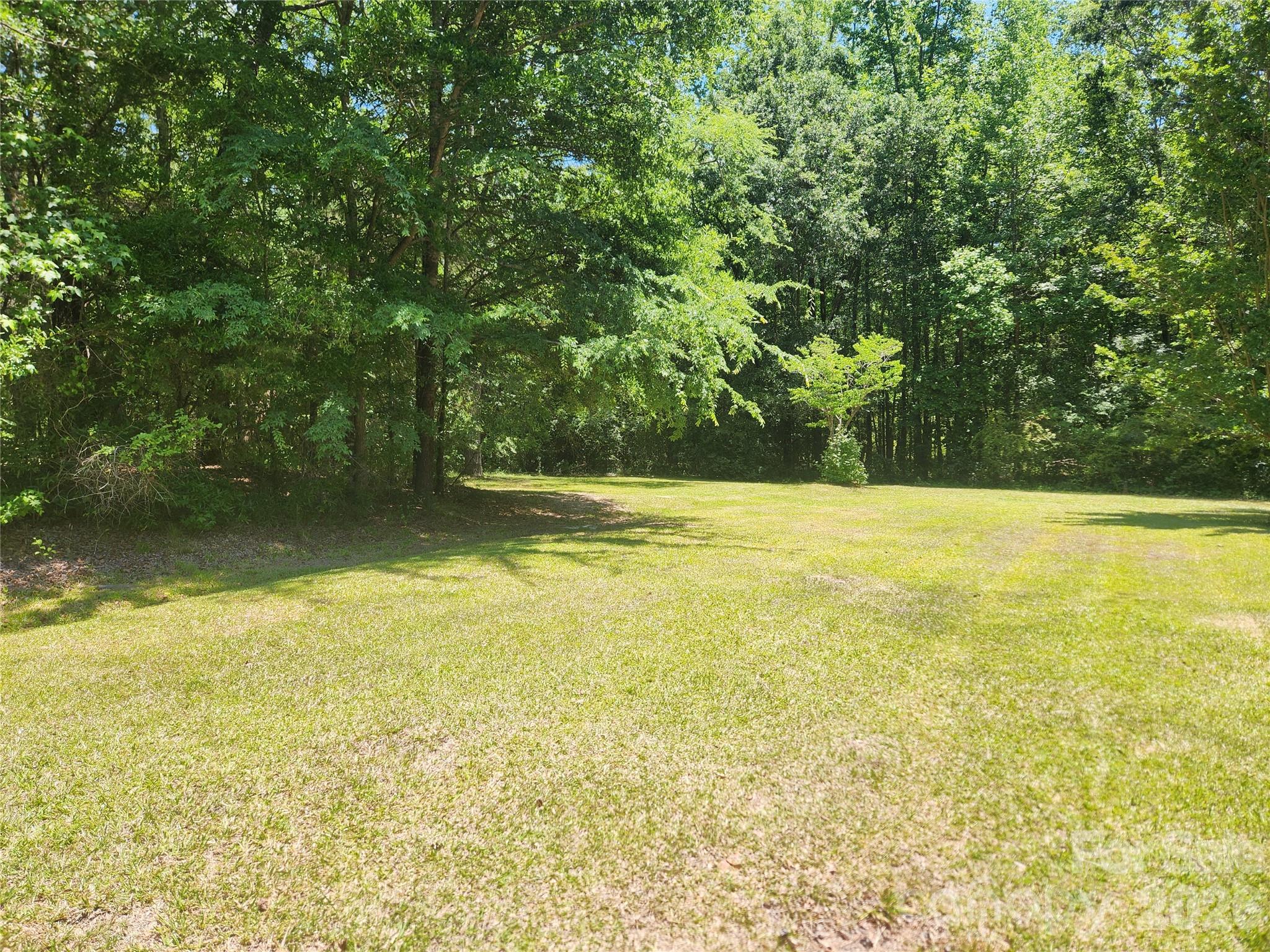 2333 Lynwood Drive — Lancaster
