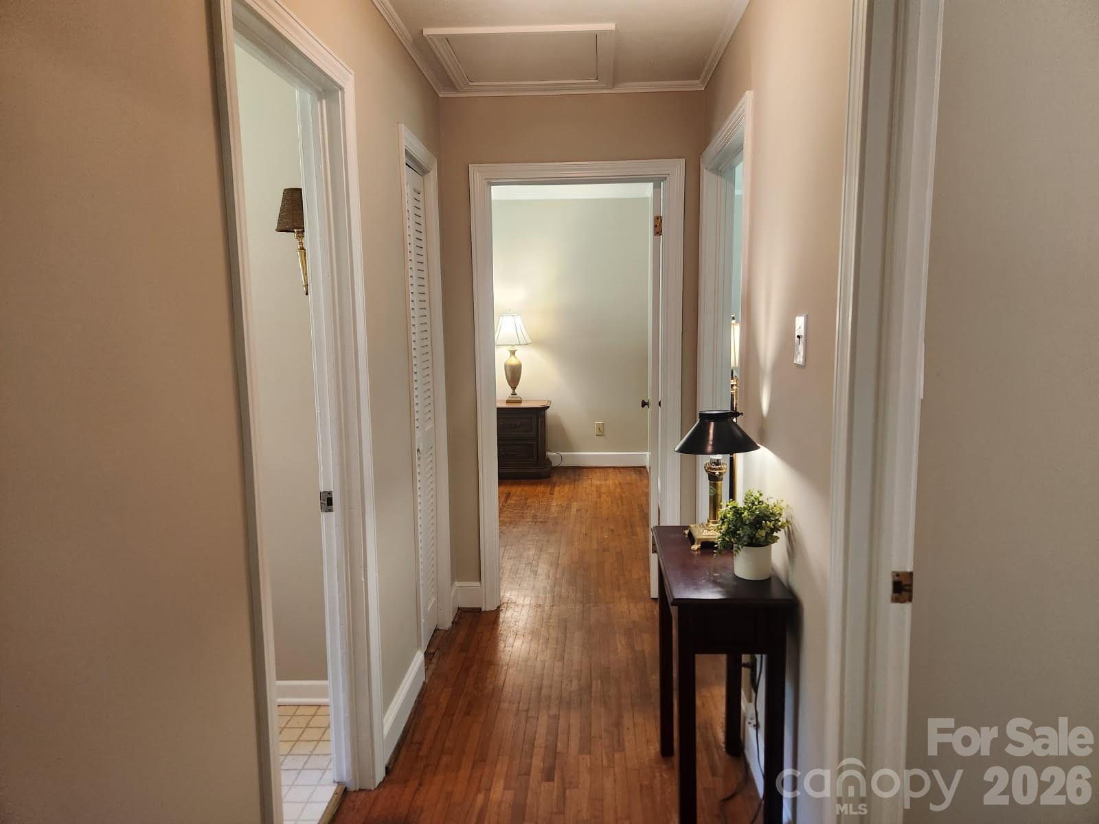 2333 Lynwood Drive — Lancaster