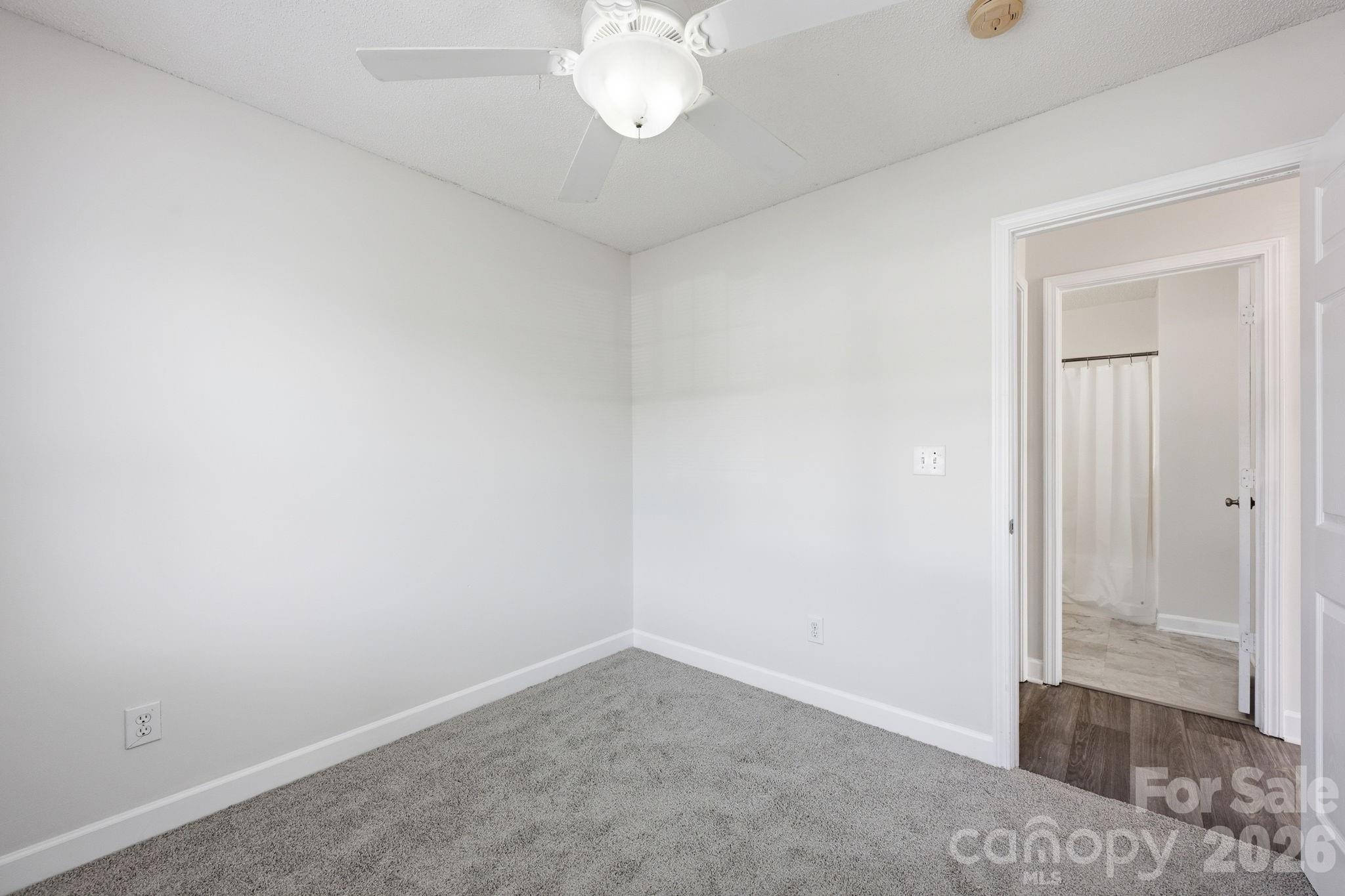 915 Barracuda Avenue — Statesville