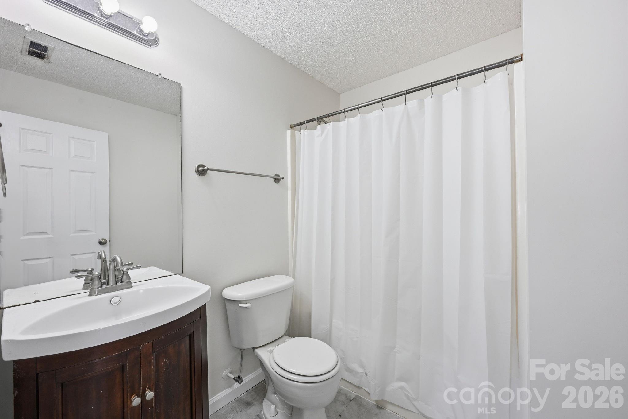915 Barracuda Avenue — Statesville