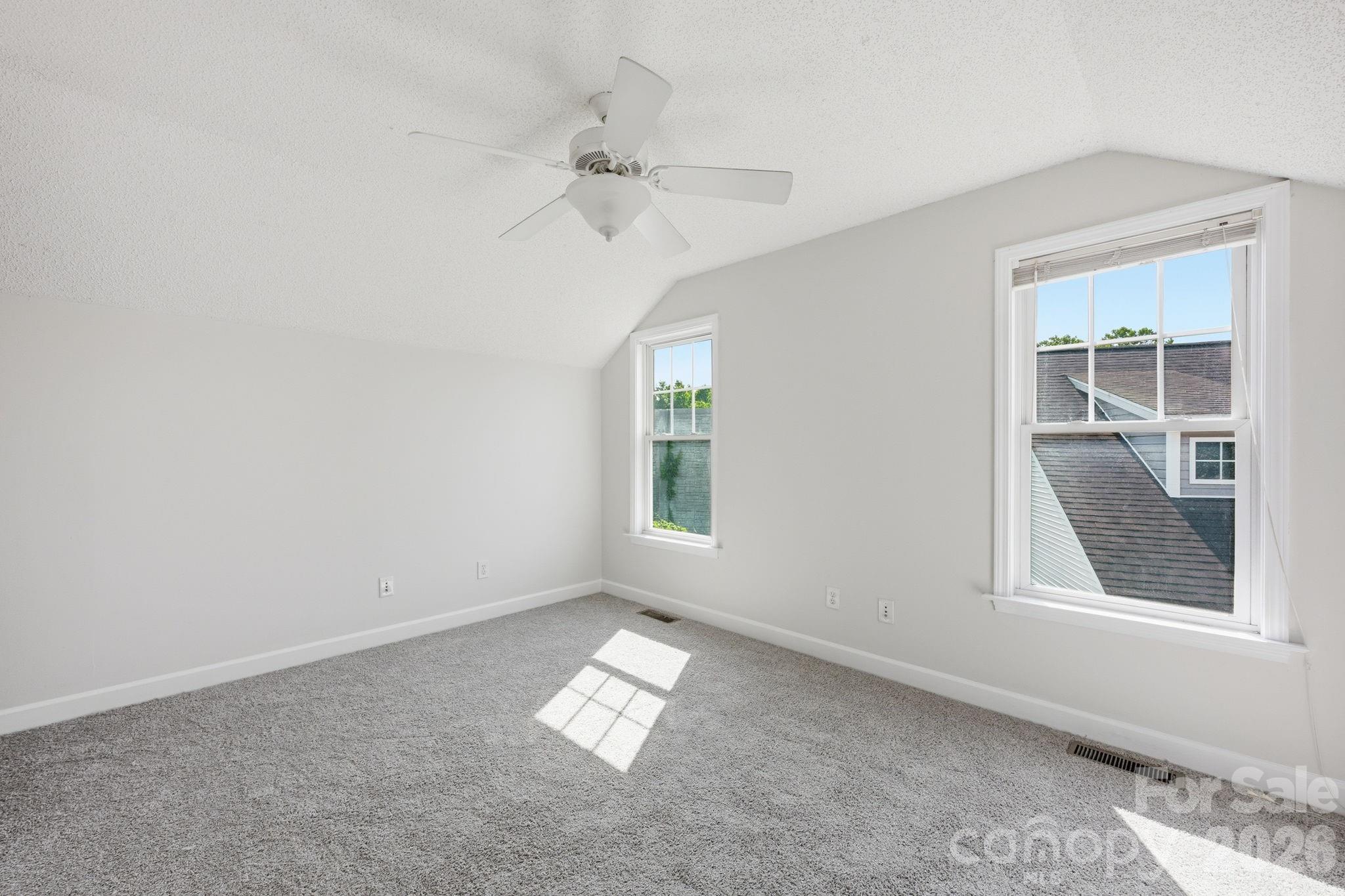 915 Barracuda Avenue — Statesville