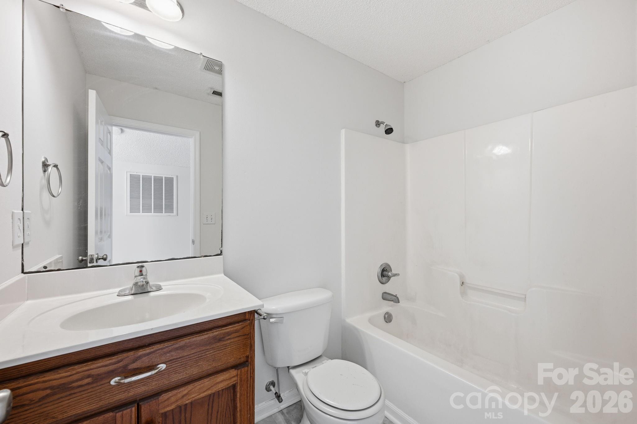 915 Barracuda Avenue — Statesville