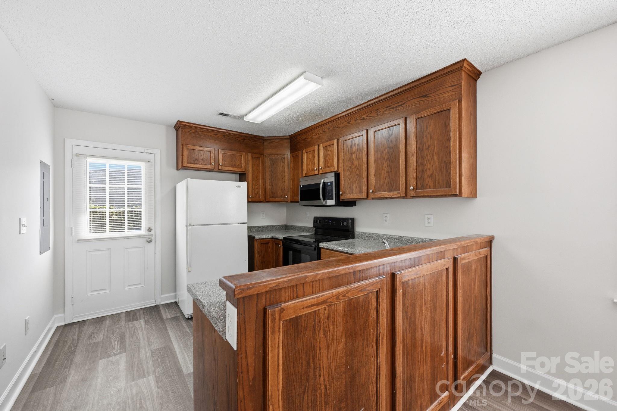 915 Barracuda Avenue — Statesville