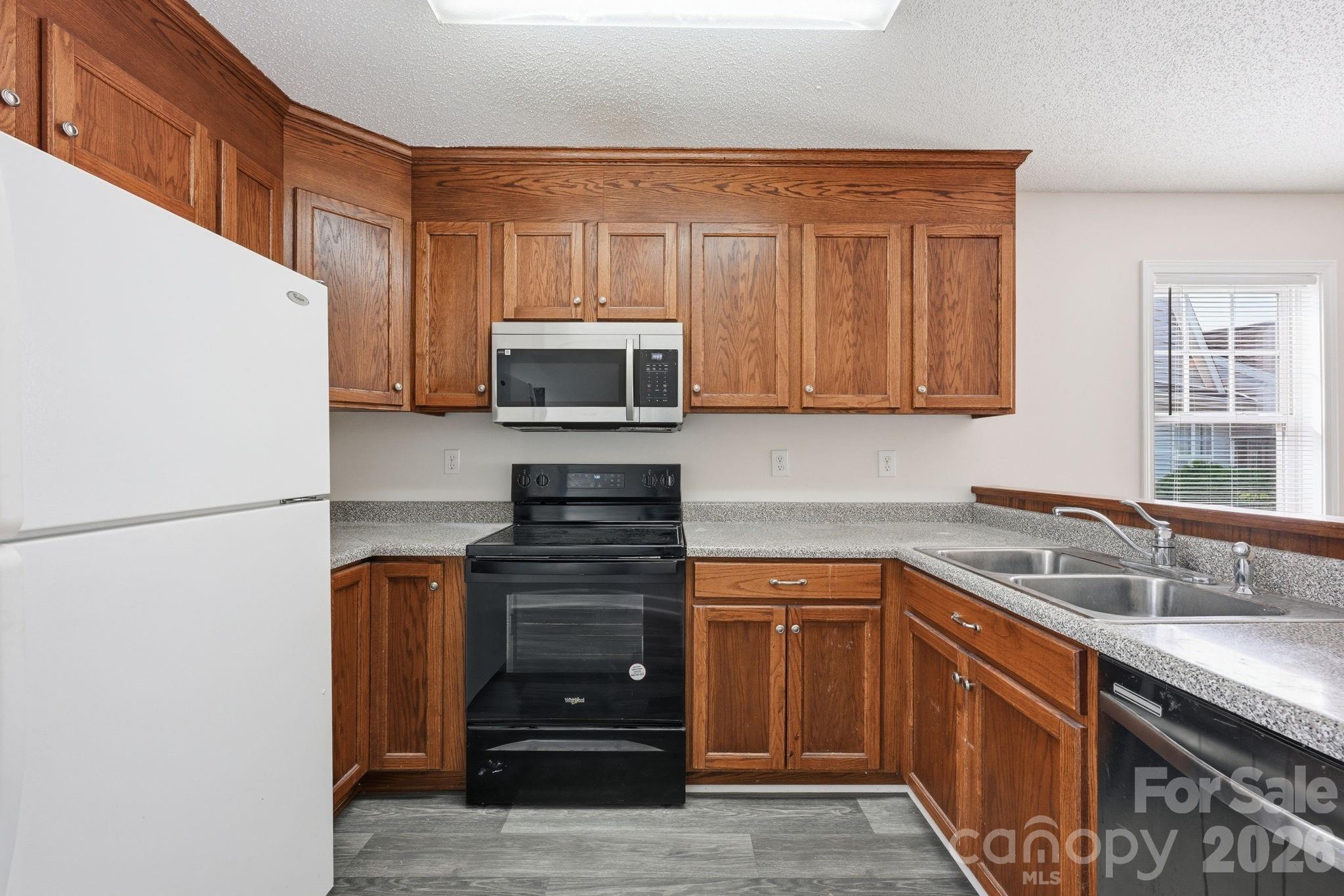 915 Barracuda Avenue — Statesville