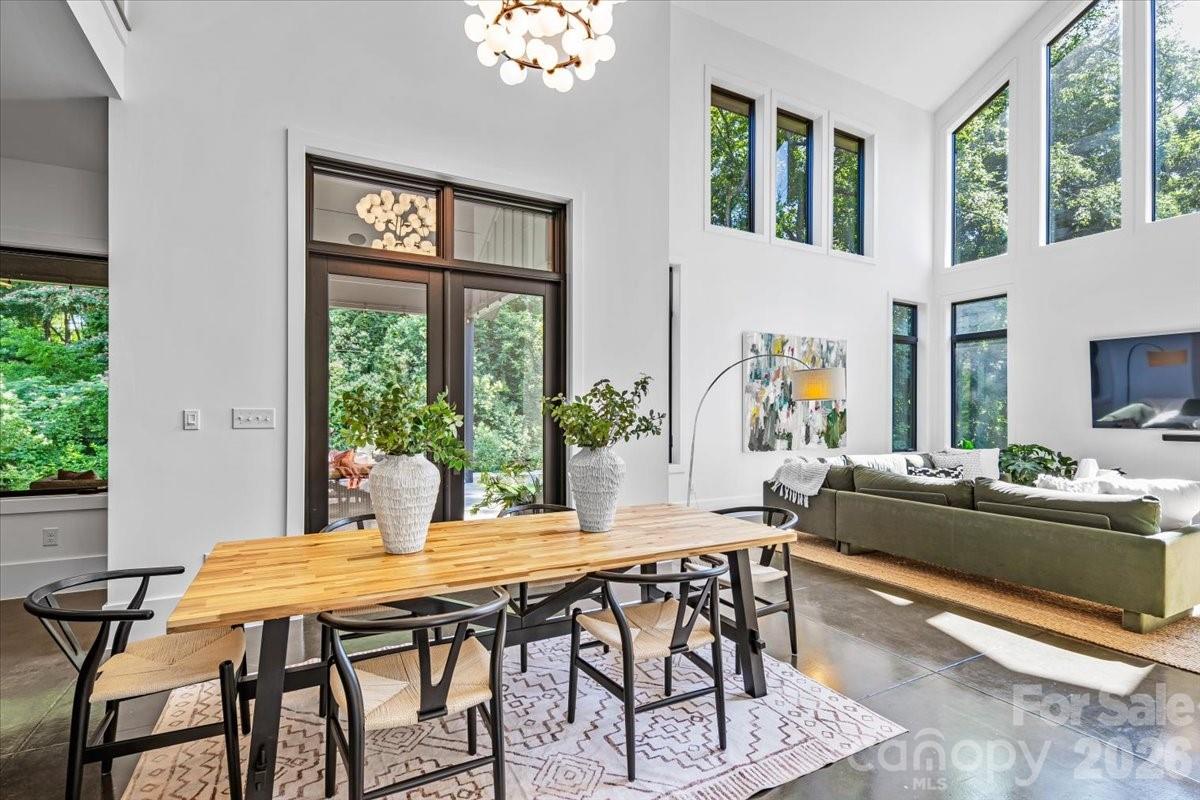 3304 Mar Vista Circle — Charlotte