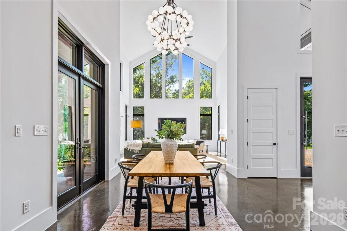 3304 Mar Vista Circle — Charlotte