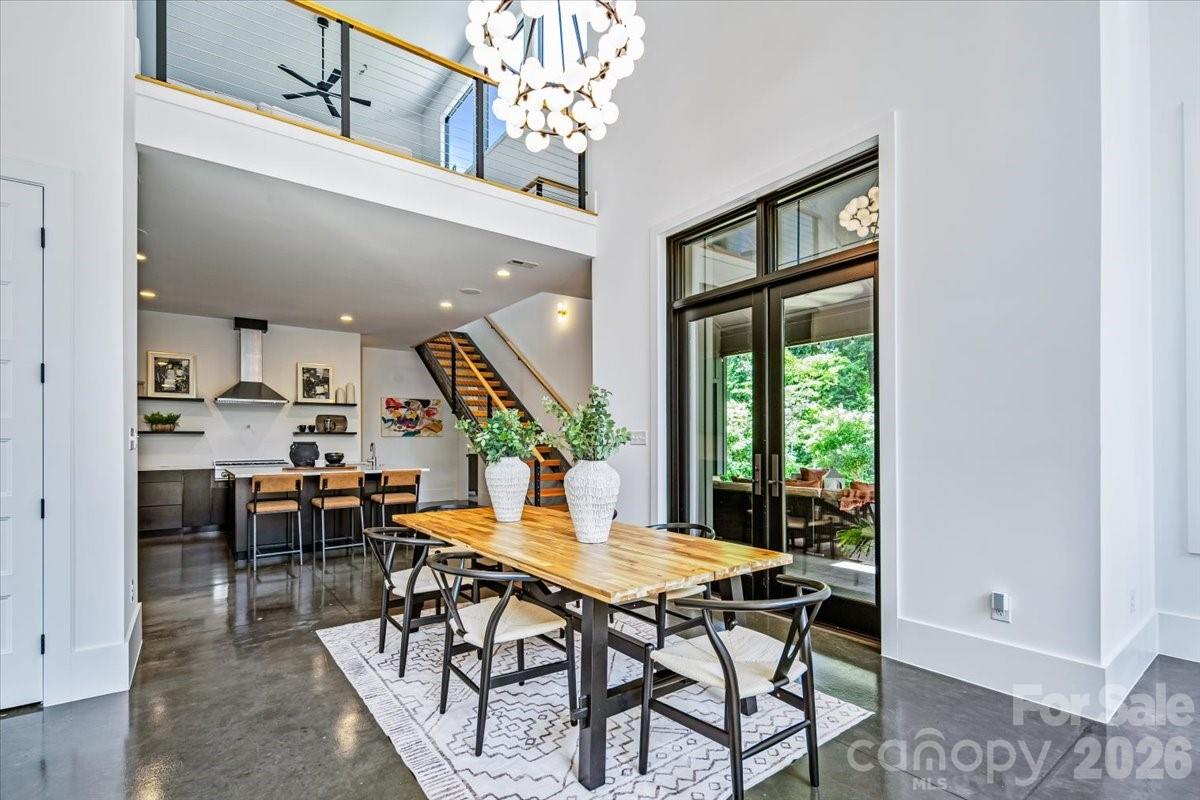 3304 Mar Vista Circle — Charlotte
