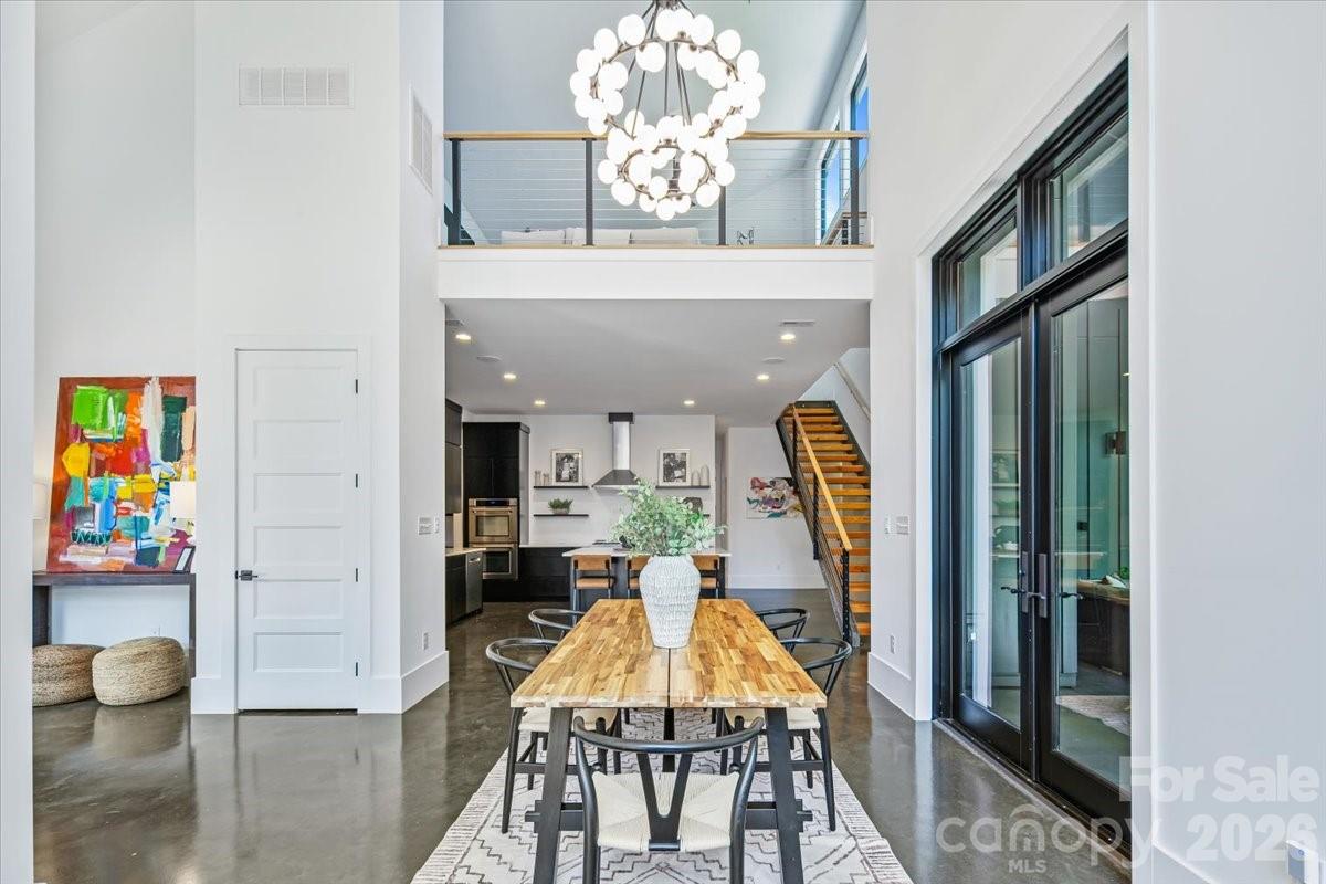 3304 Mar Vista Circle — Charlotte