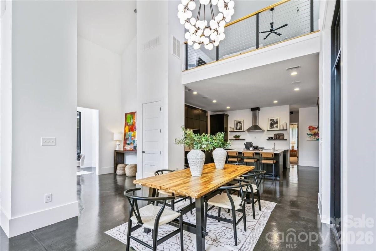 3304 Mar Vista Circle — Charlotte