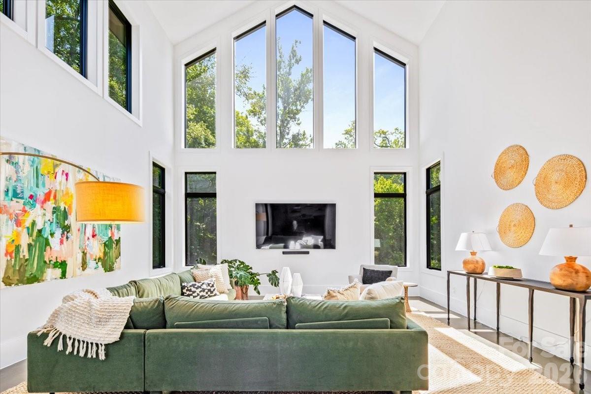 3304 Mar Vista Circle — Charlotte
