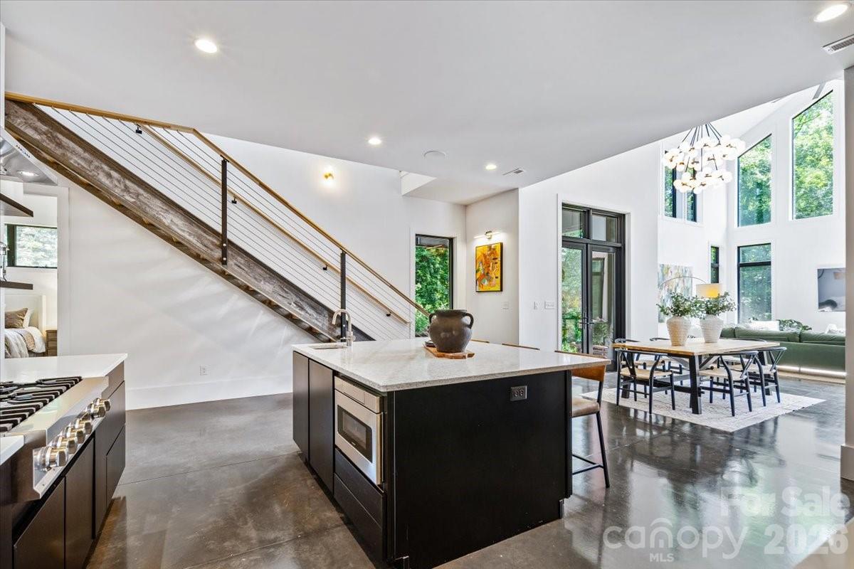 3304 Mar Vista Circle — Charlotte