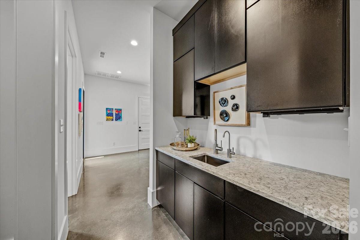 3304 Mar Vista Circle — Charlotte