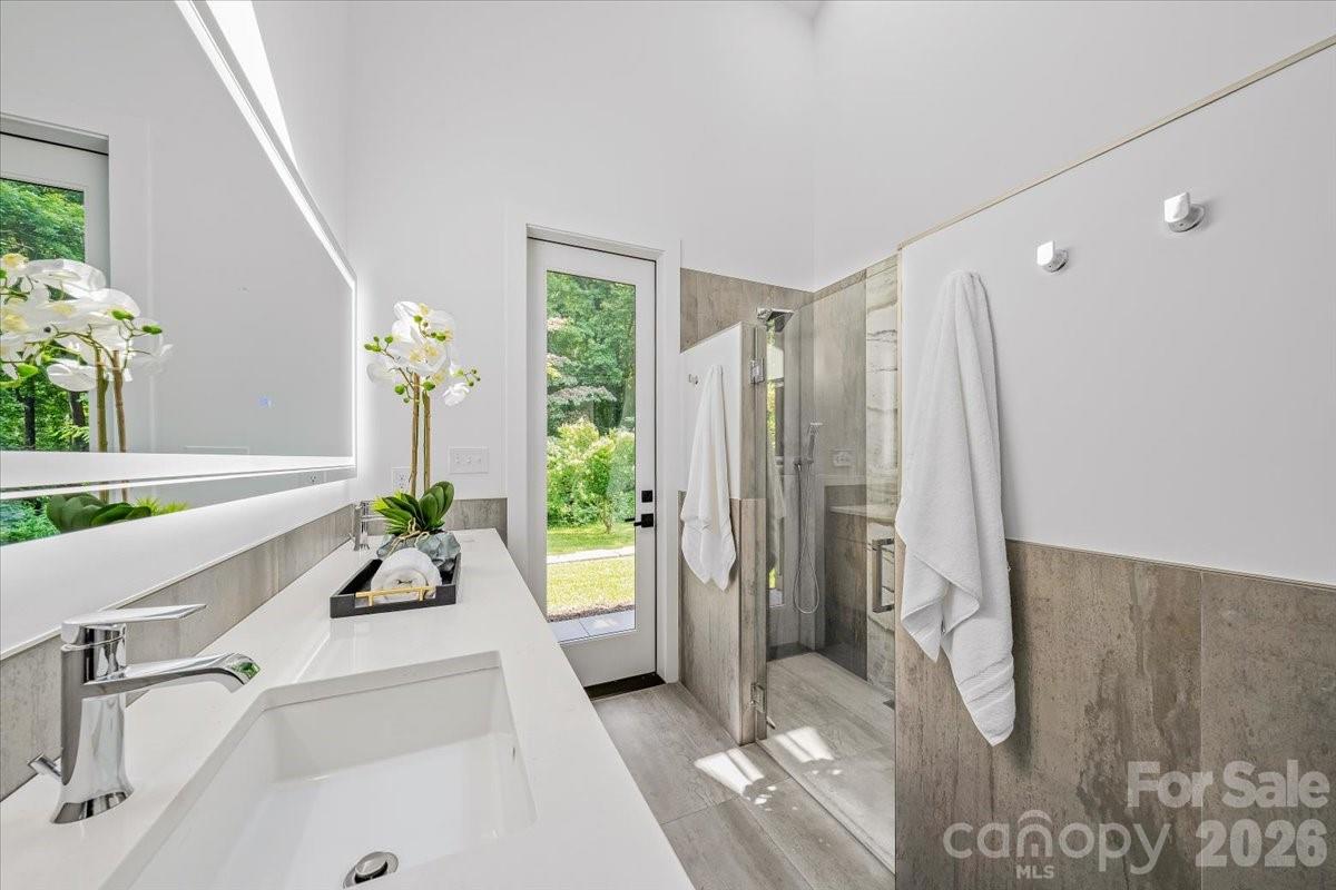 3304 Mar Vista Circle — Charlotte