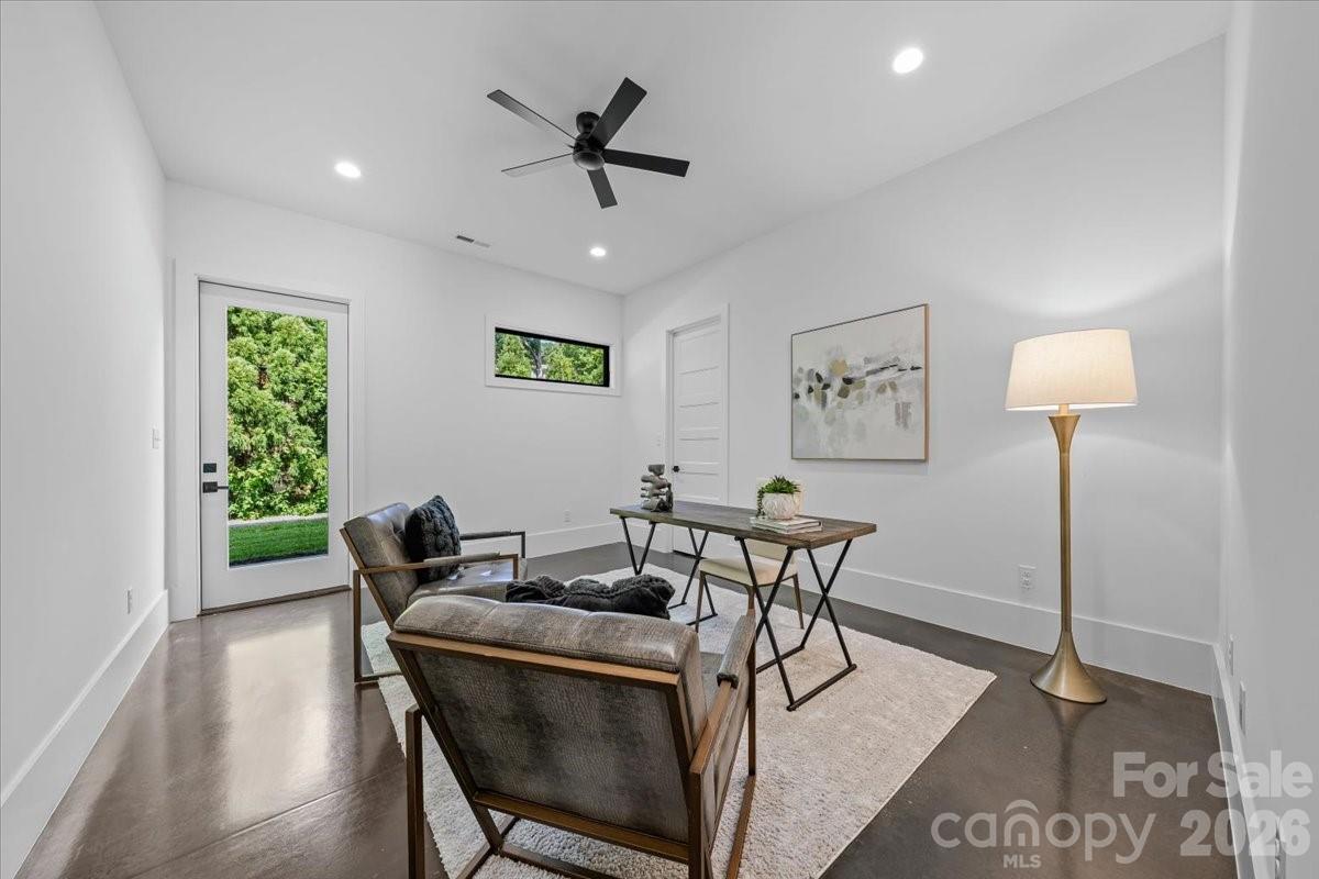 3304 Mar Vista Circle — Charlotte