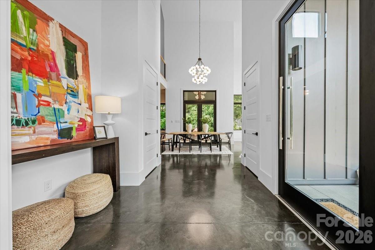 3304 Mar Vista Circle — Charlotte