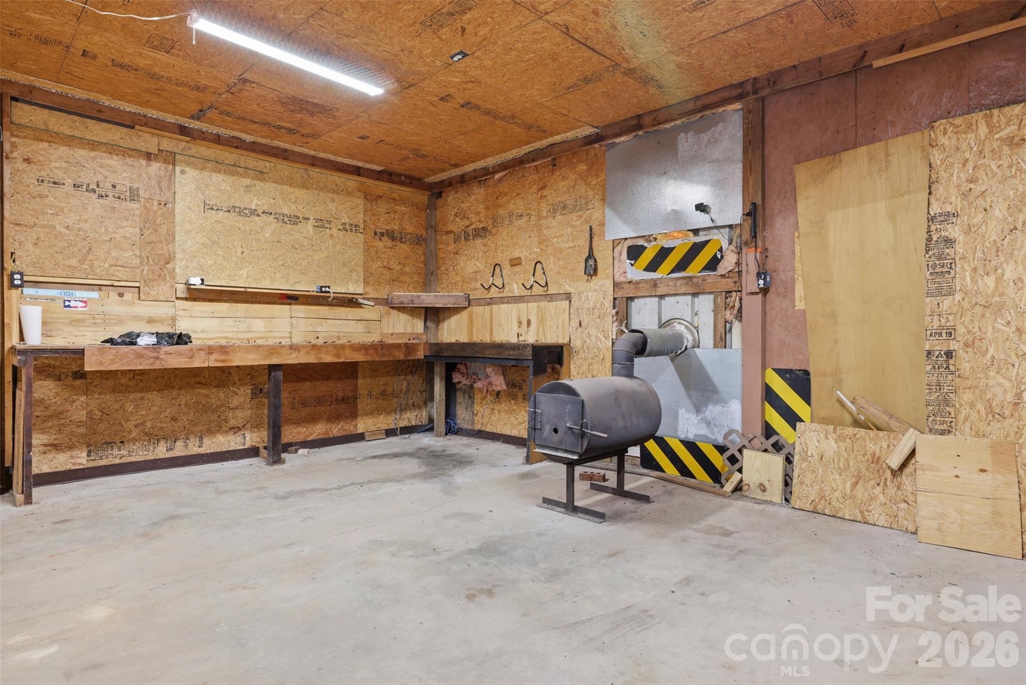 1309 Poole Gooden Road — Hiddenite