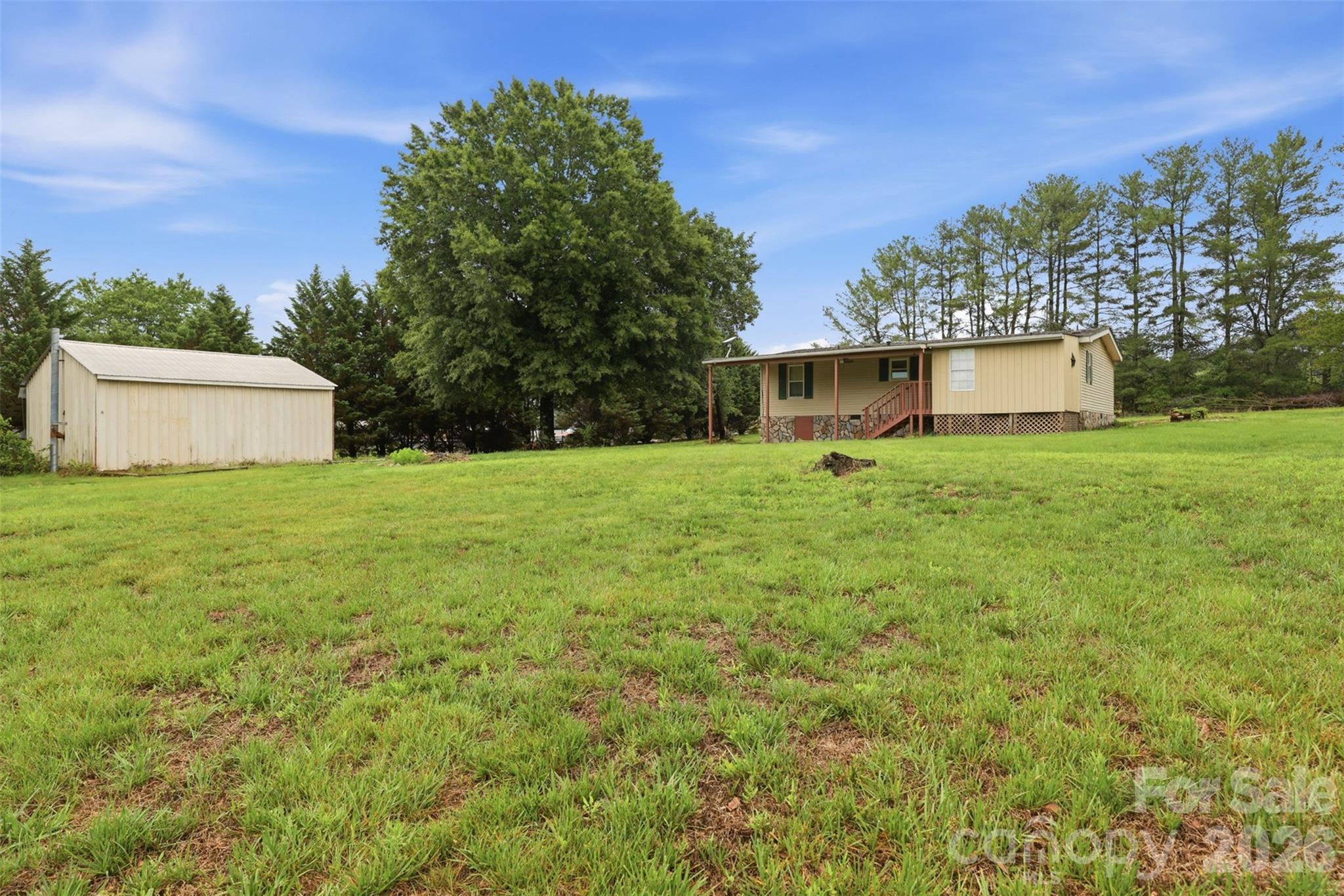 1309 Poole Gooden Road — Hiddenite