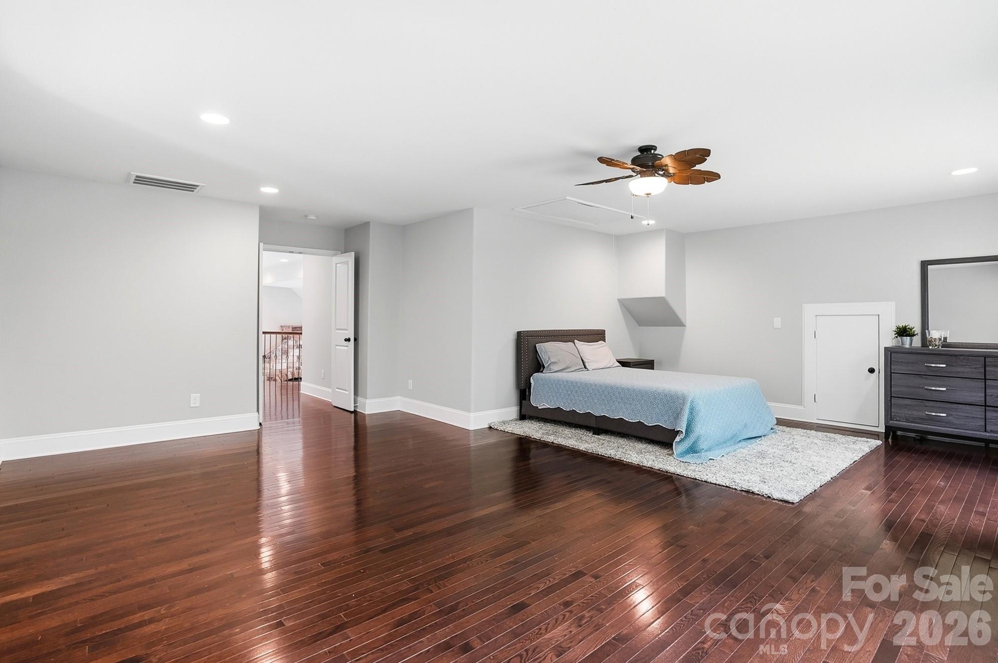 9151 Vagabond Road — Charlotte