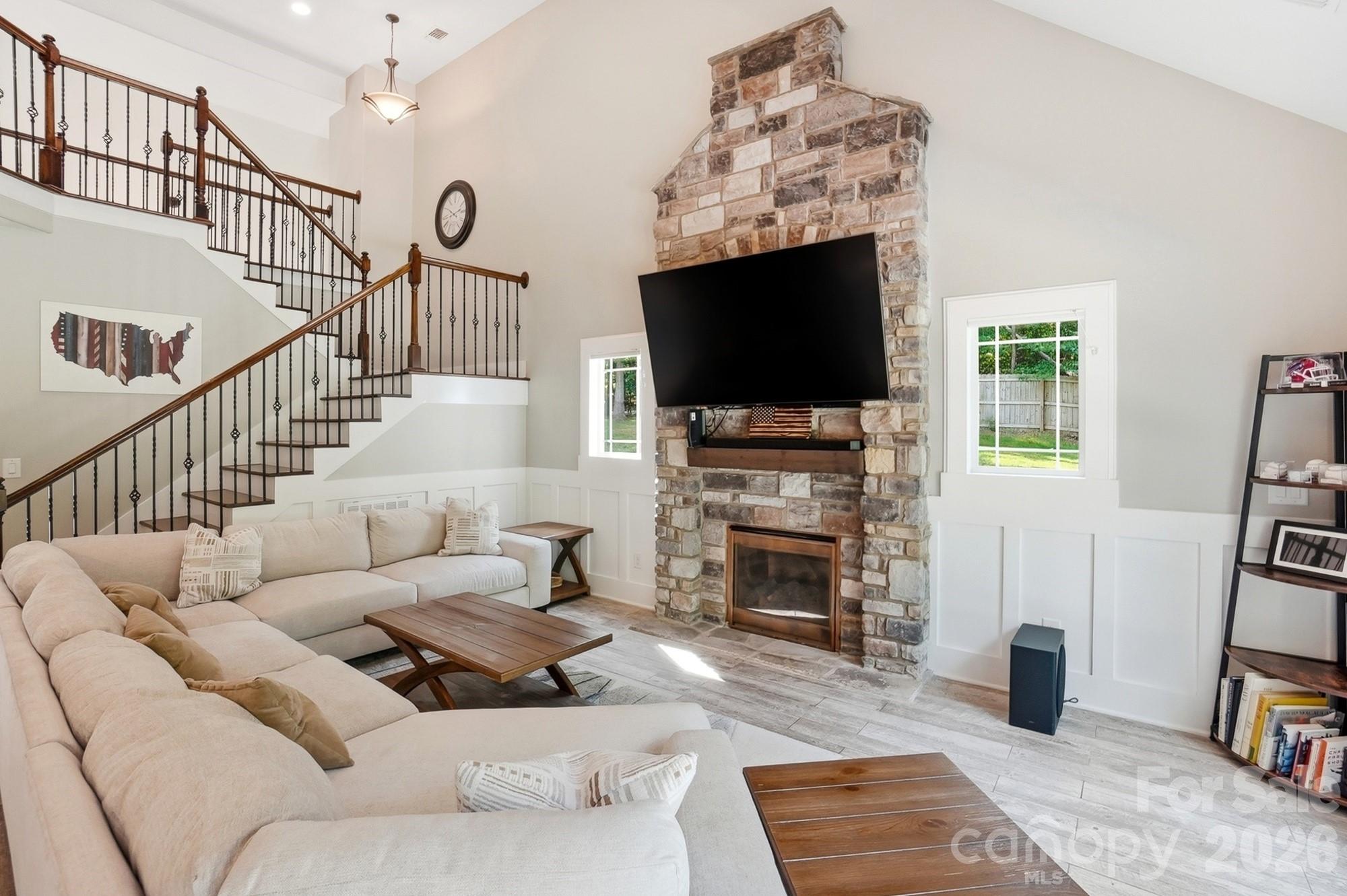 9151 Vagabond Road — Charlotte