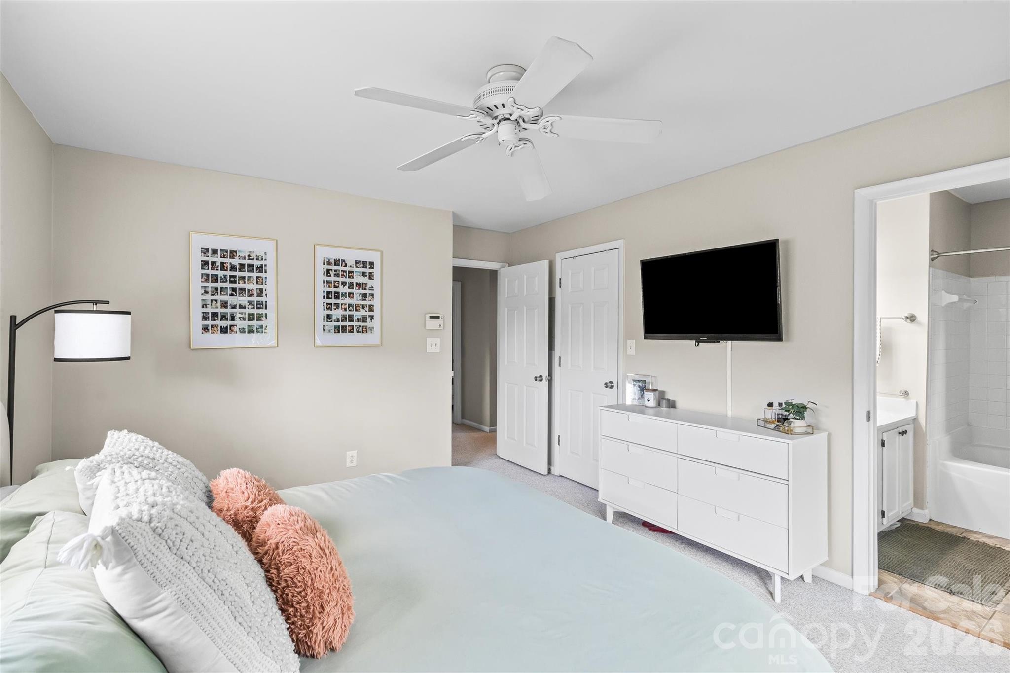 2538 Dilworth Heights Lane — Charlotte