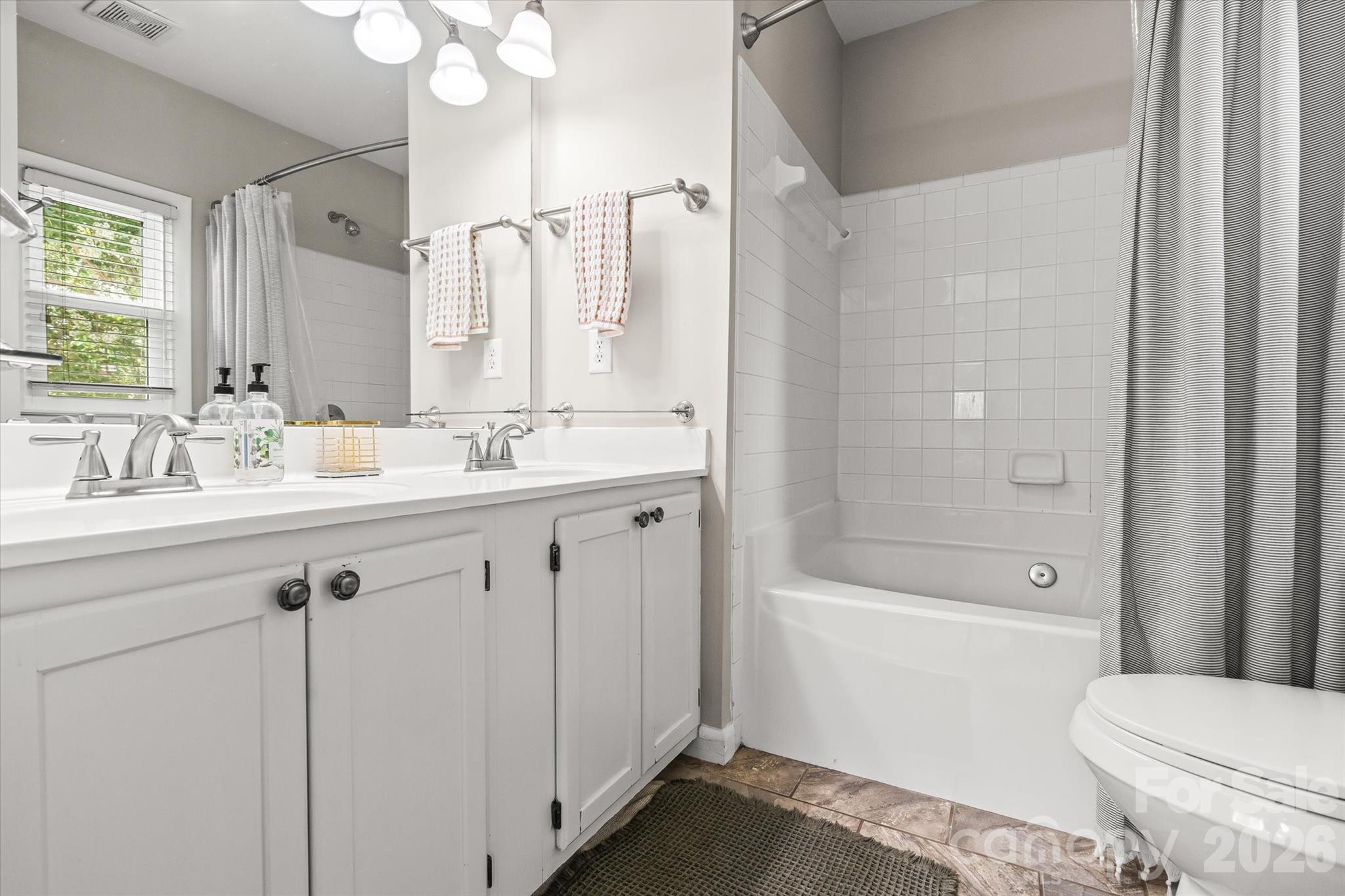 2538 Dilworth Heights Lane — Charlotte