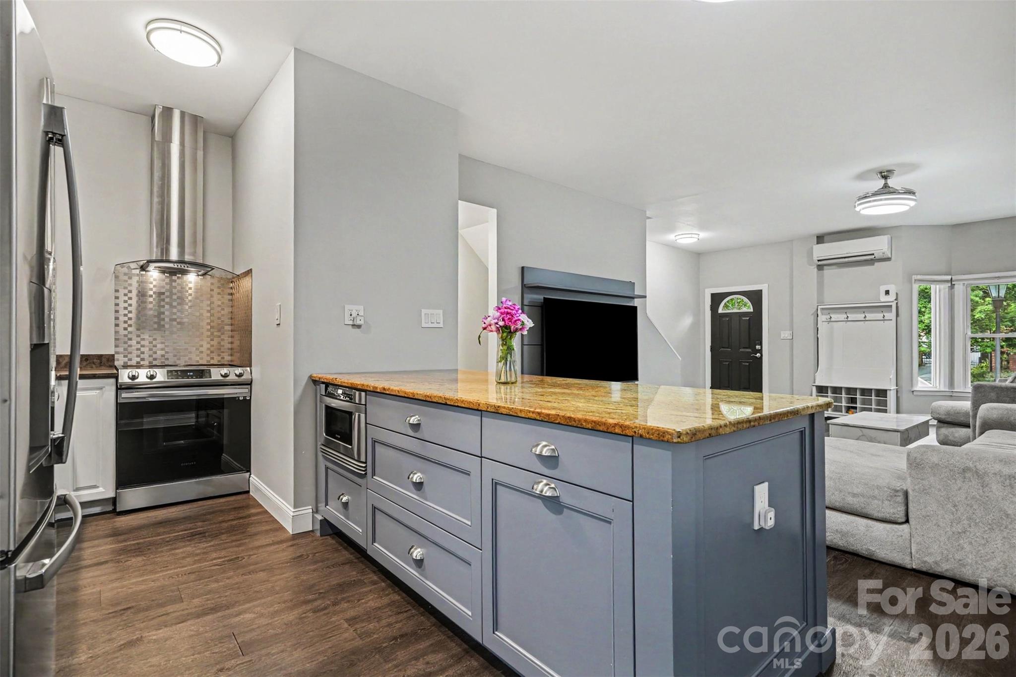 316 W 10th Street — Charlotte