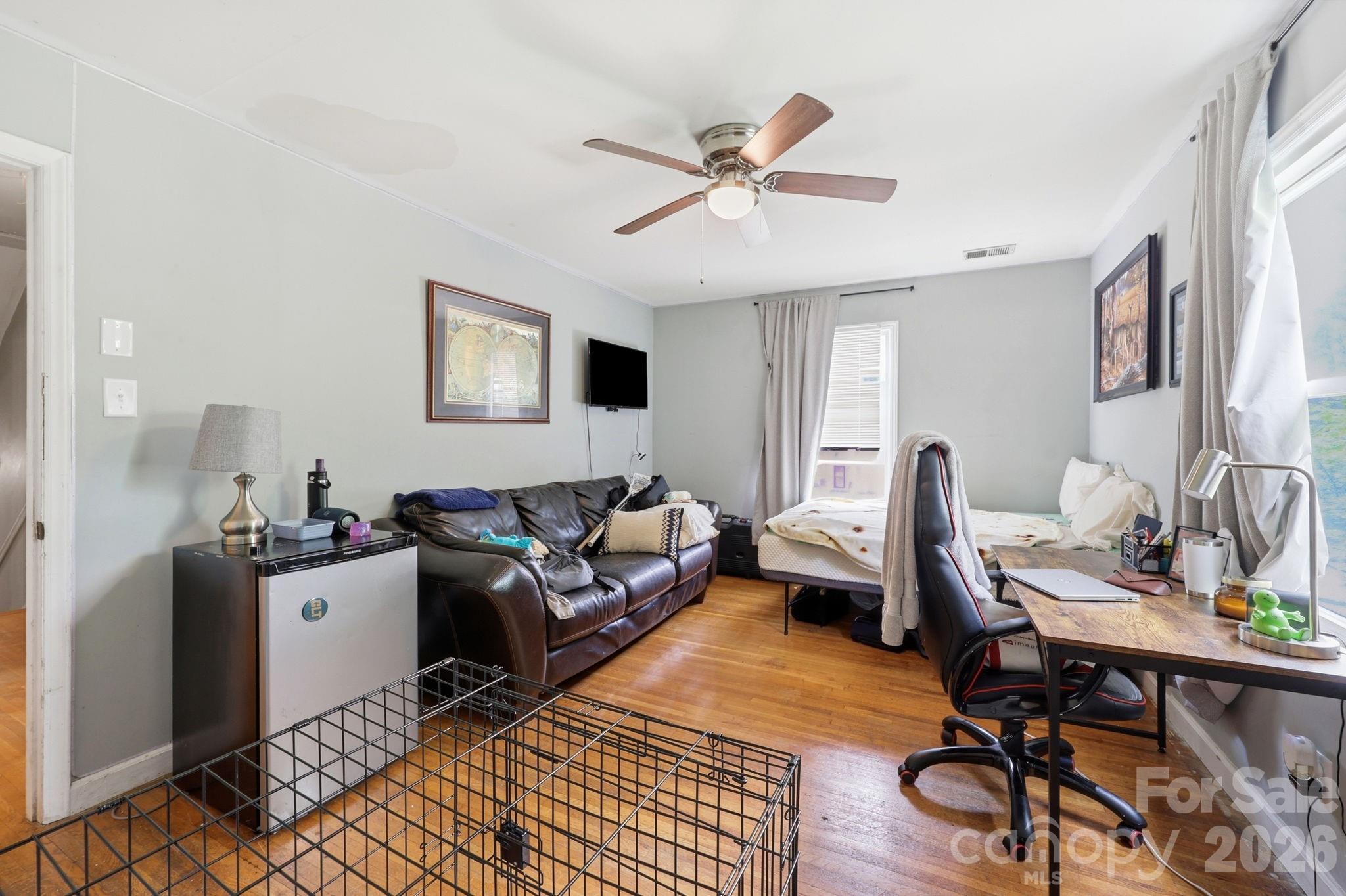 9201 Sandburg Avenue — Charlotte