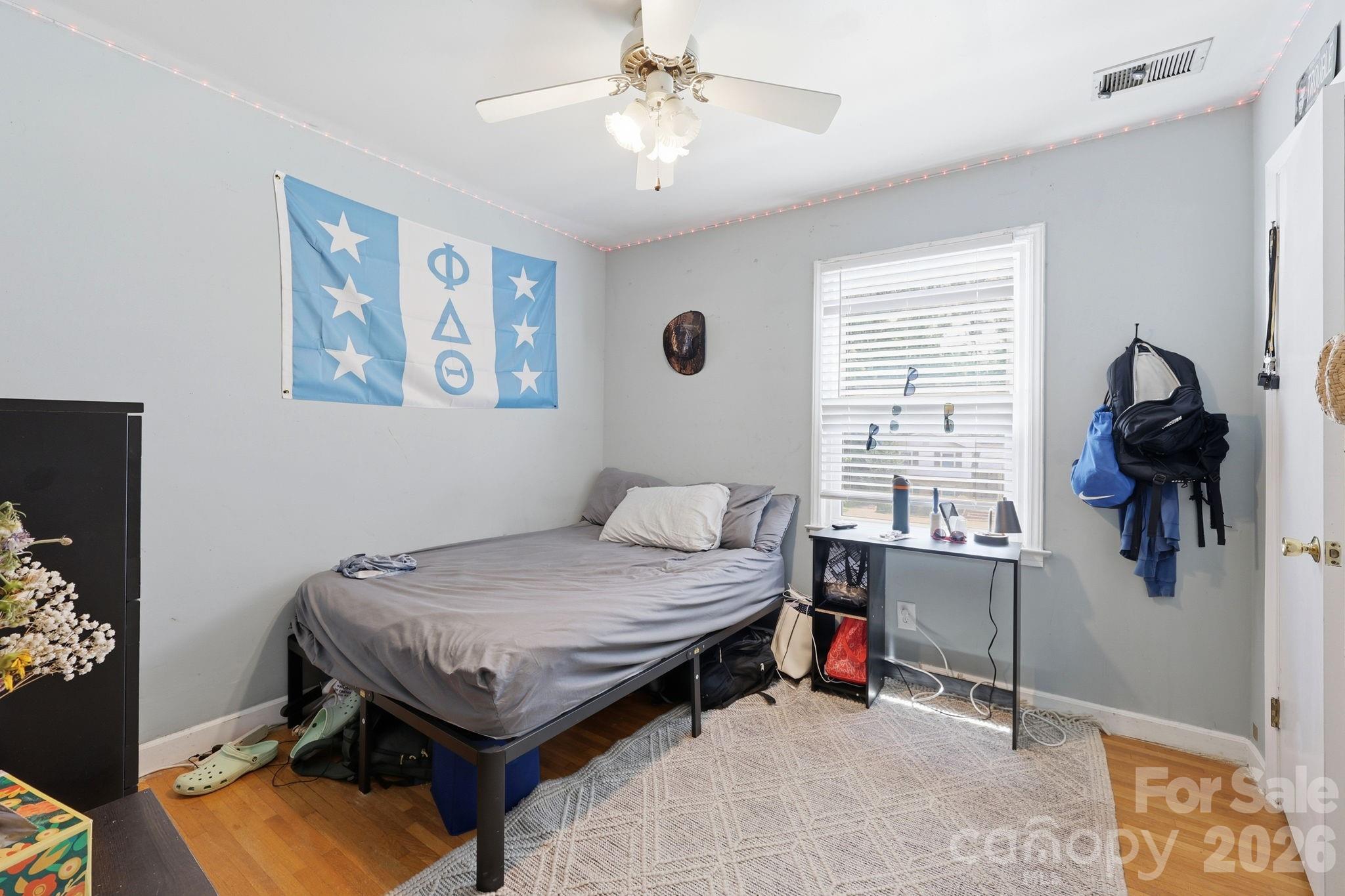 9201 Sandburg Avenue — Charlotte
