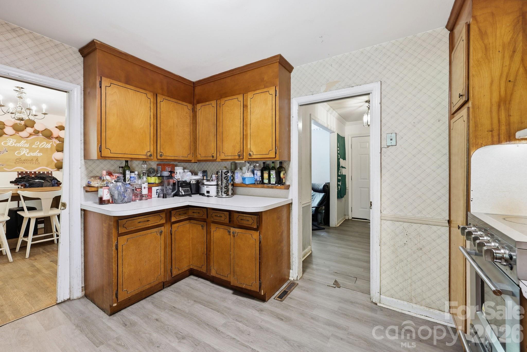 9201 Sandburg Avenue — Charlotte