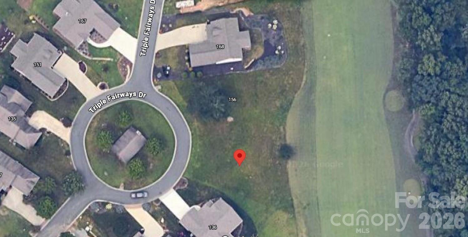 148 Triple Fairways Drive — Hendersonville