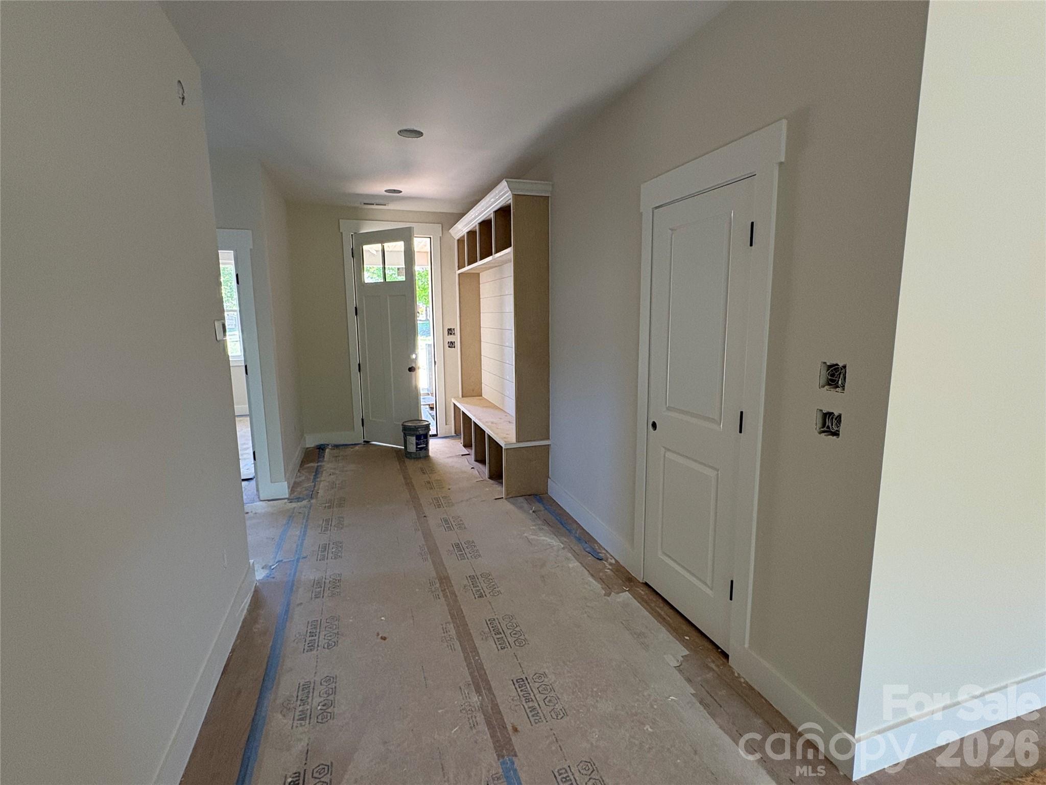 148 Triple Fairways Drive — Hendersonville