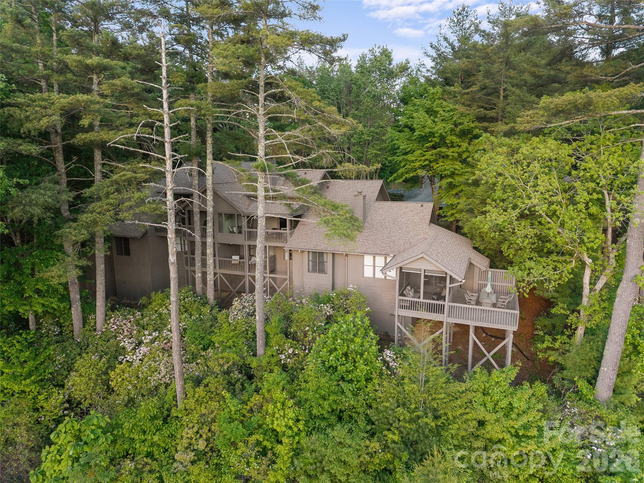 144 Racquet Club Villas Drive — Sapphire