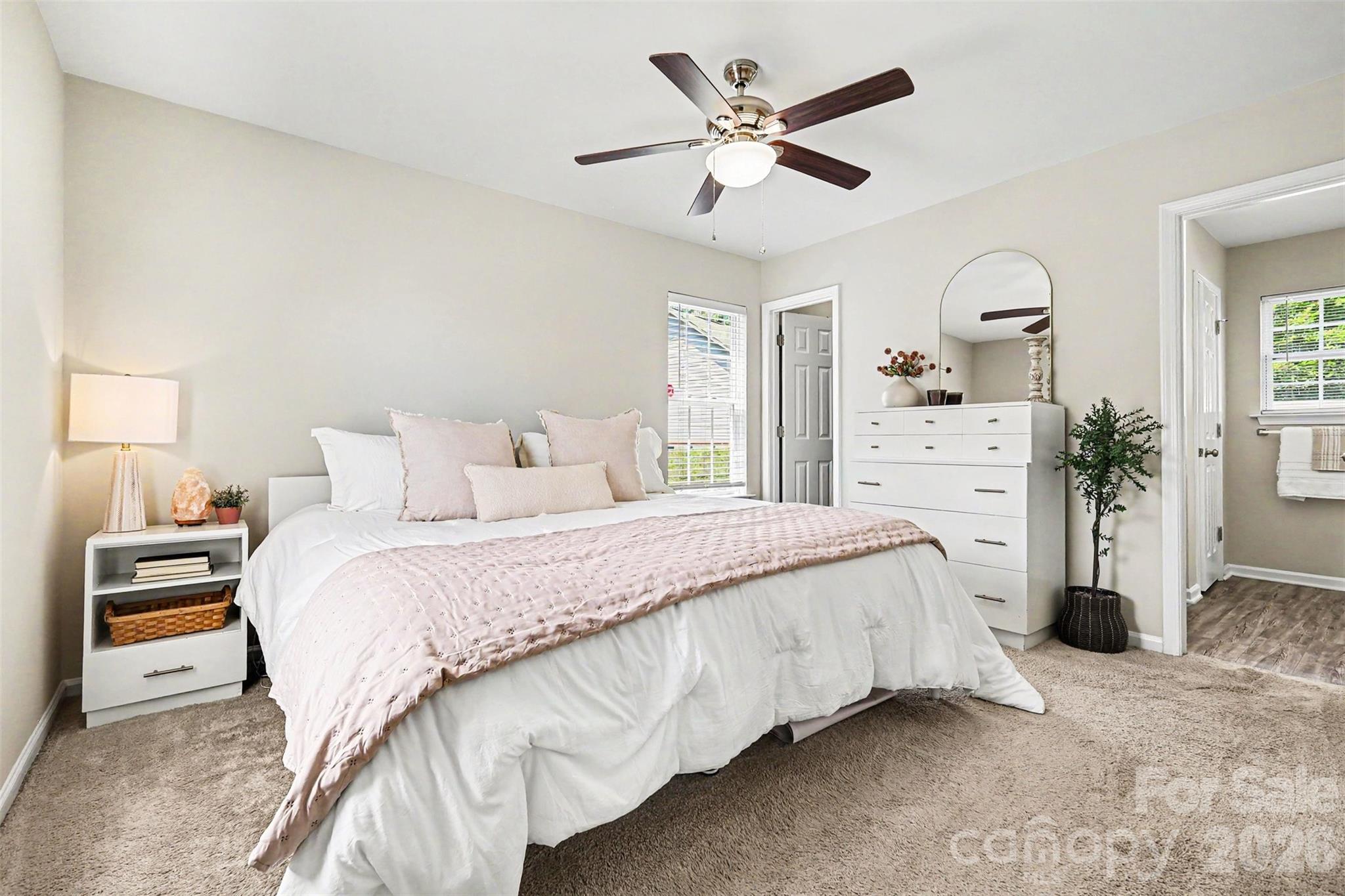 2540 Elmin Street — Charlotte