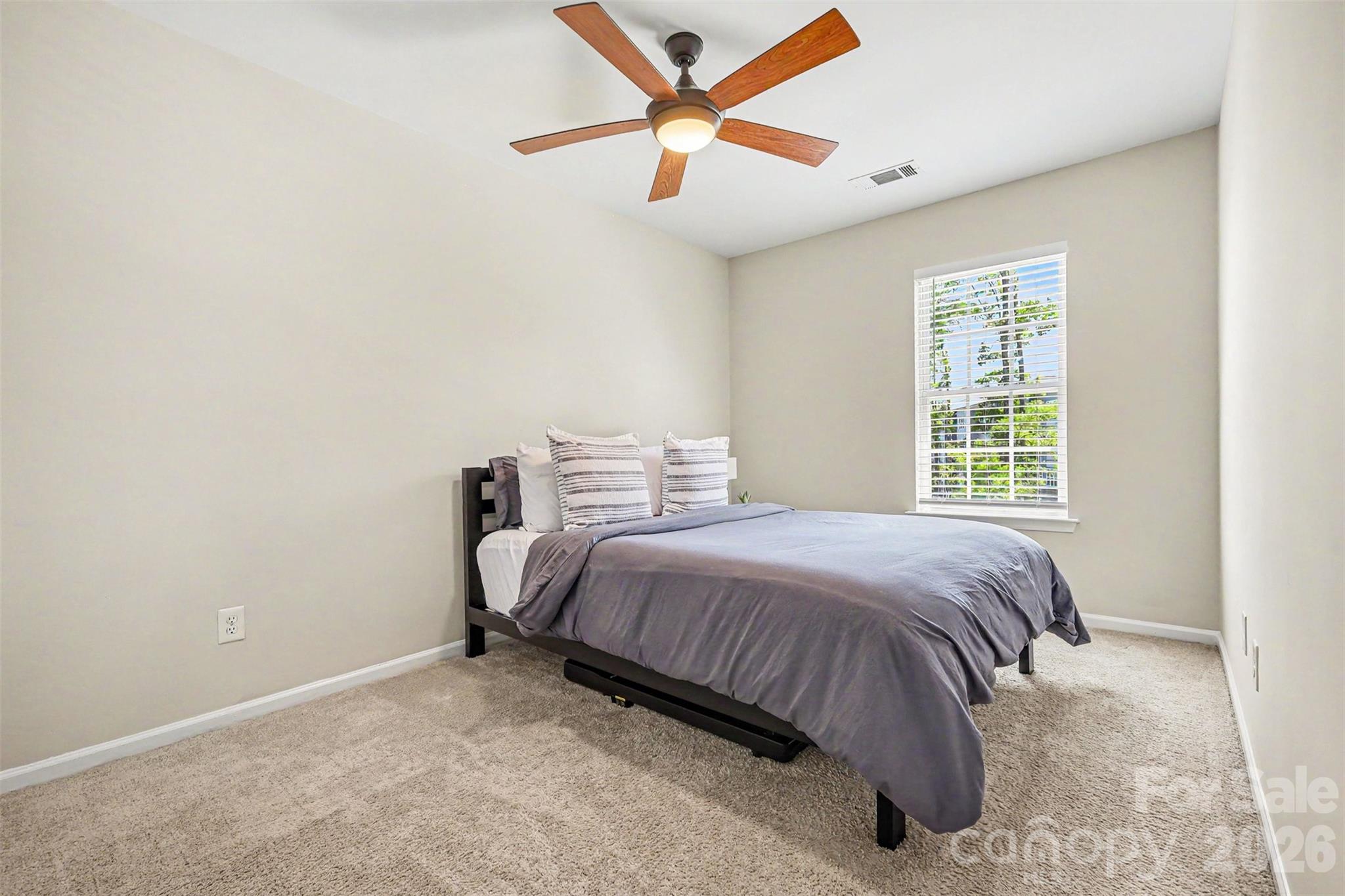 2540 Elmin Street — Charlotte