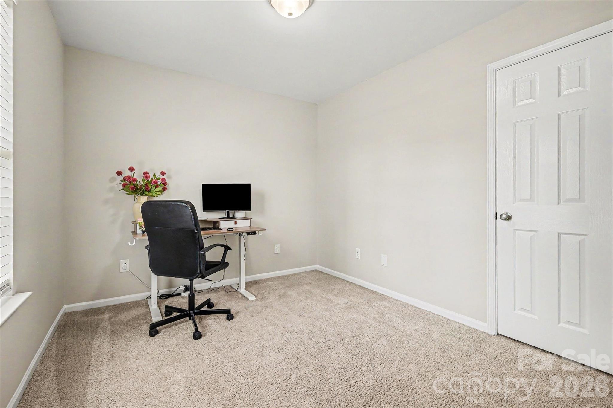 2540 Elmin Street — Charlotte